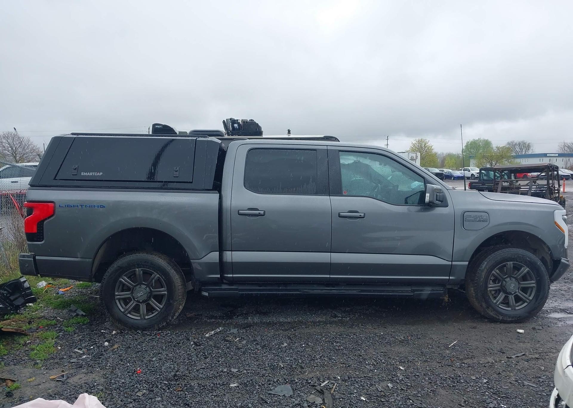 2023 FORD F-150 LIGHTNING LARIAT
