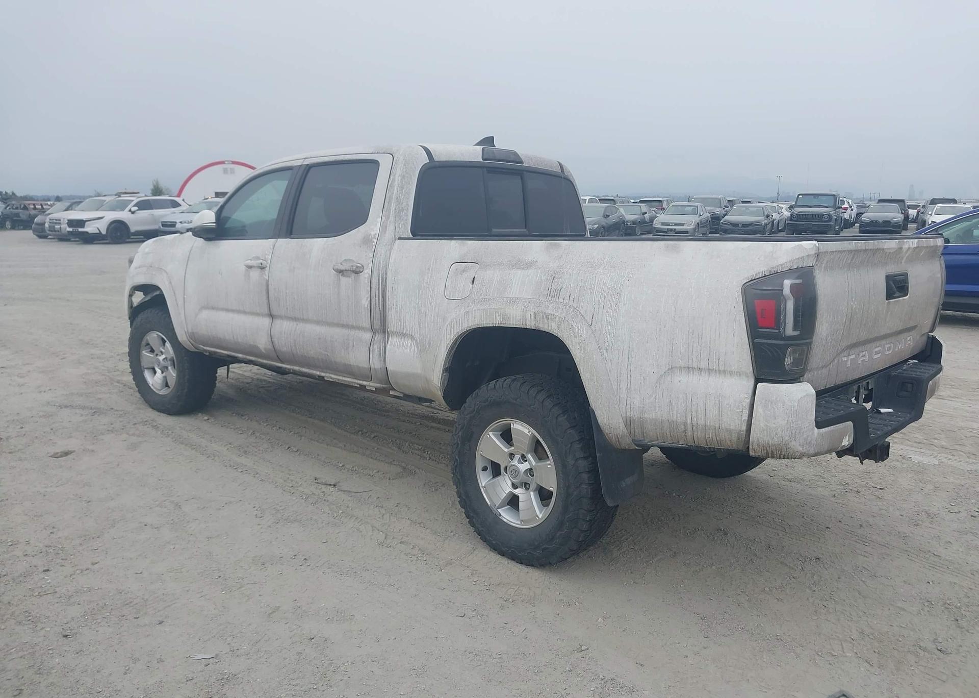 2016 TOYOTA TACOMA SR5