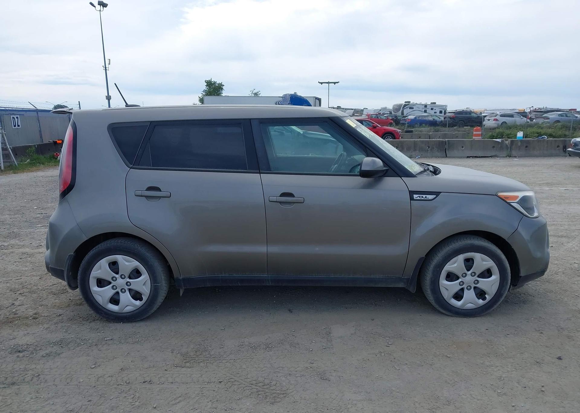 2016 KIA SOUL