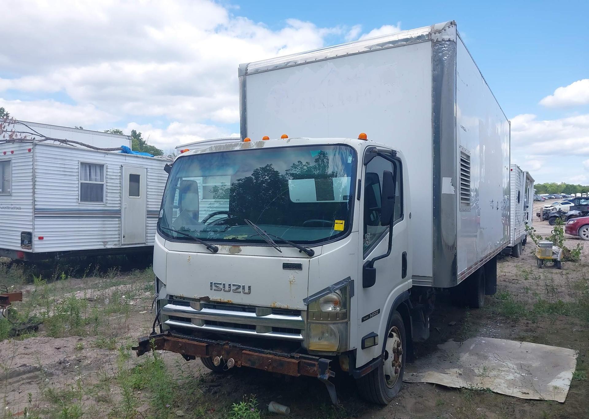 2011 ISUZU NRR