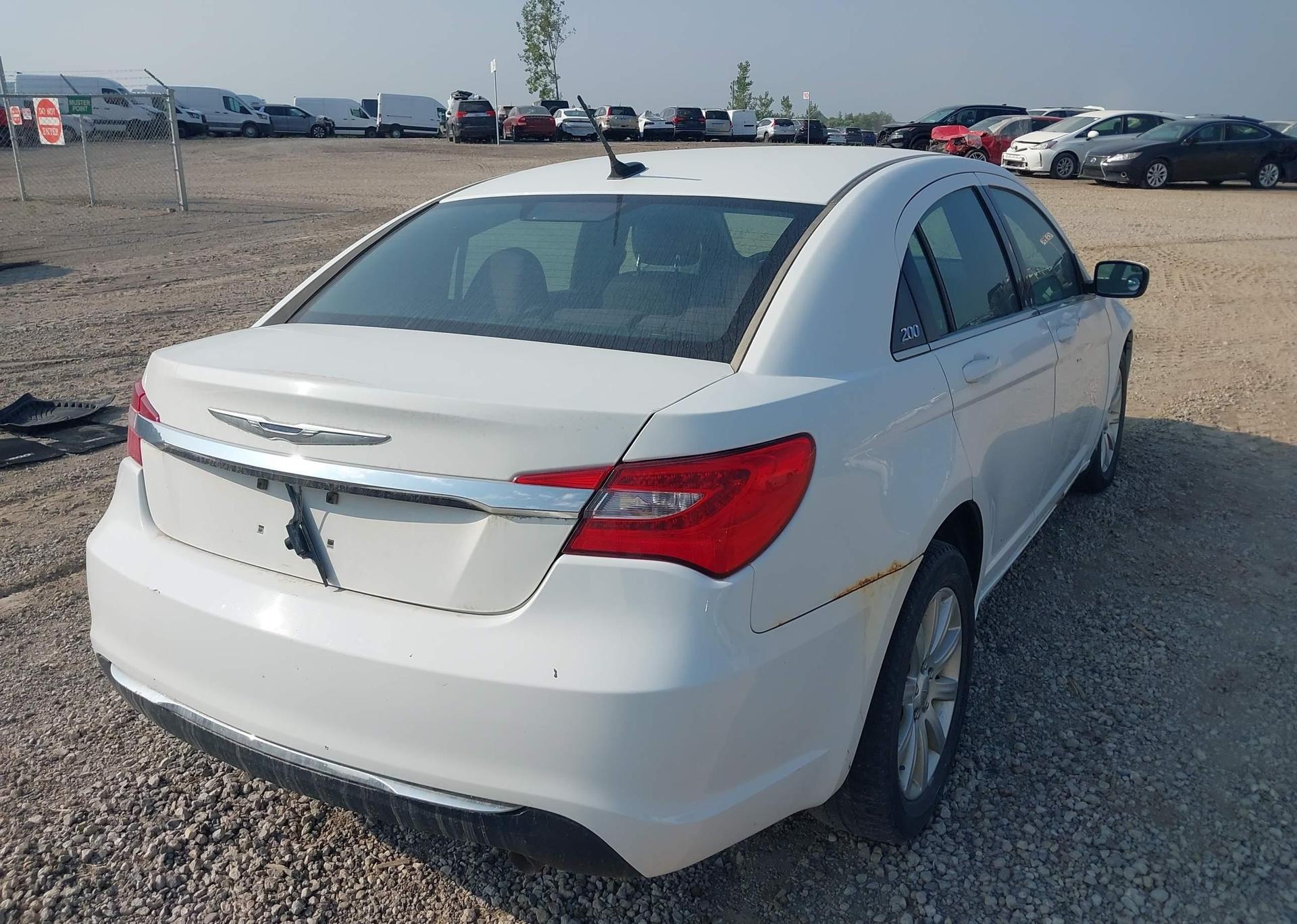 2014 CHRYSLER 200 TOURING