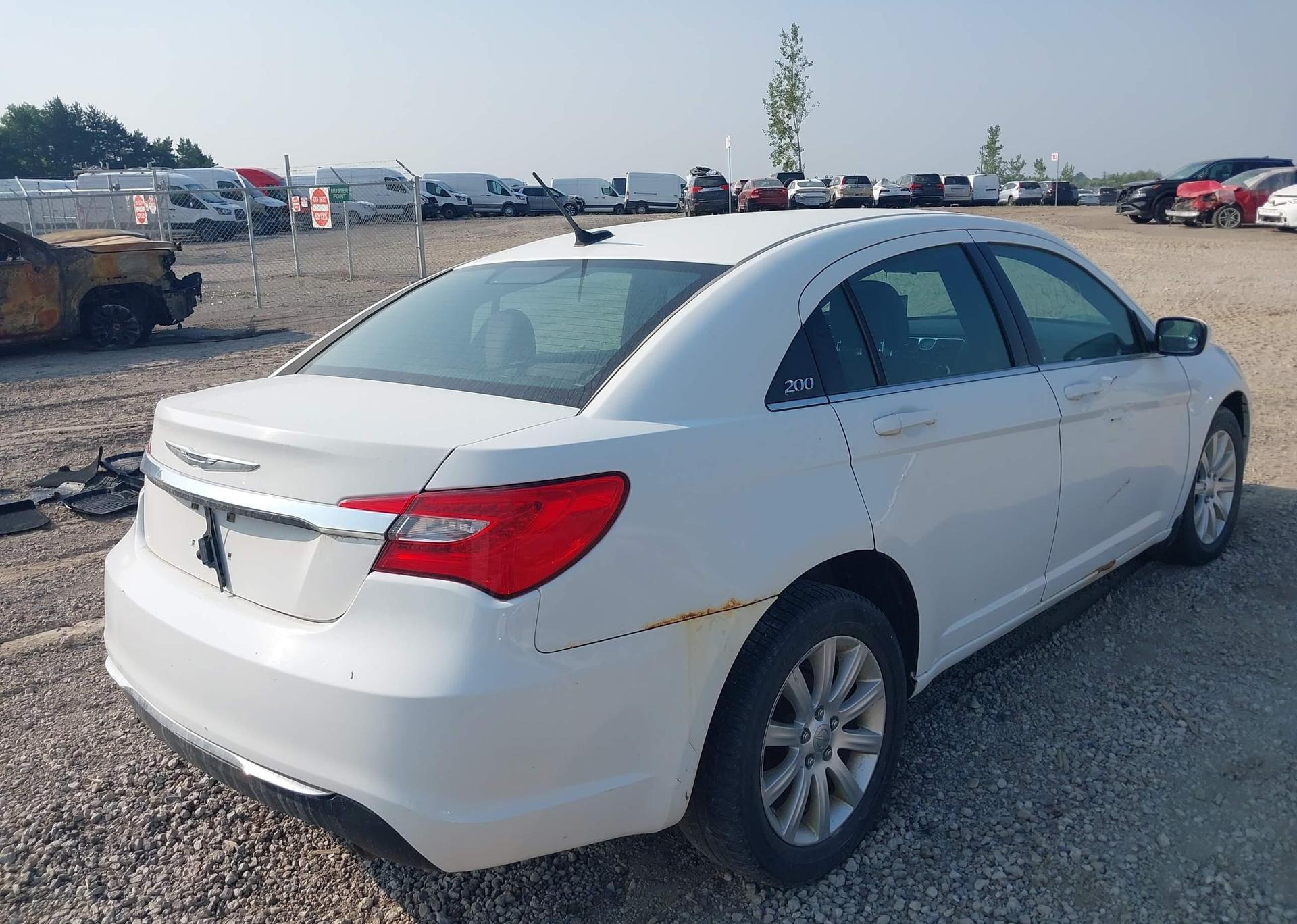 2014 CHRYSLER 200 TOURING