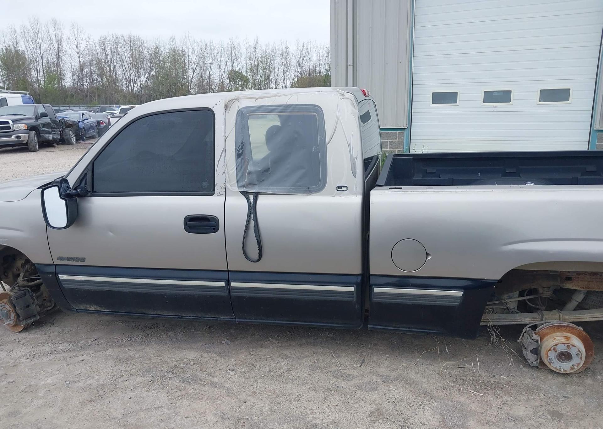 1999 CHEVROLET SILVERADO 1500 LS