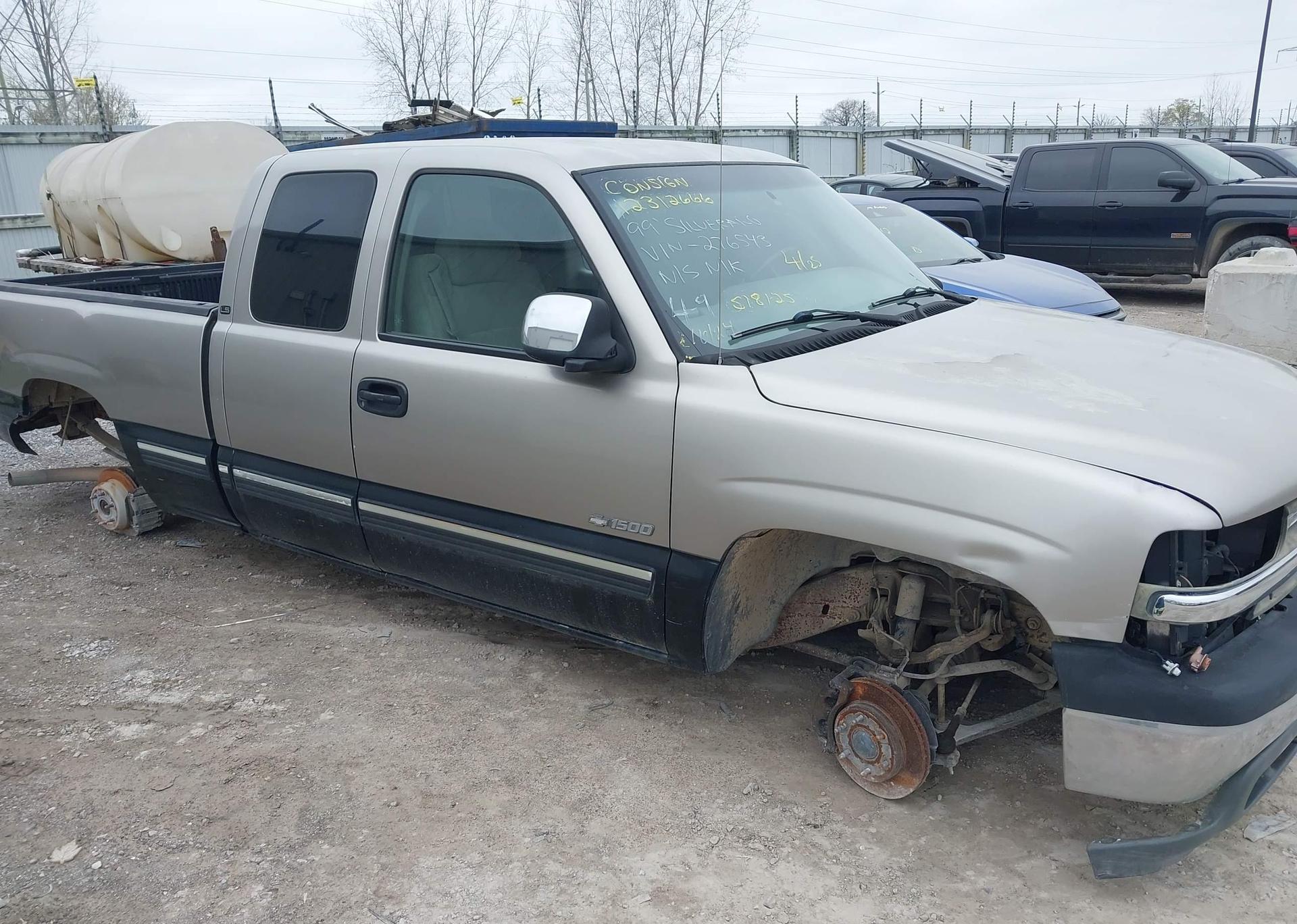 1999 CHEVROLET SILVERADO 1500 LS