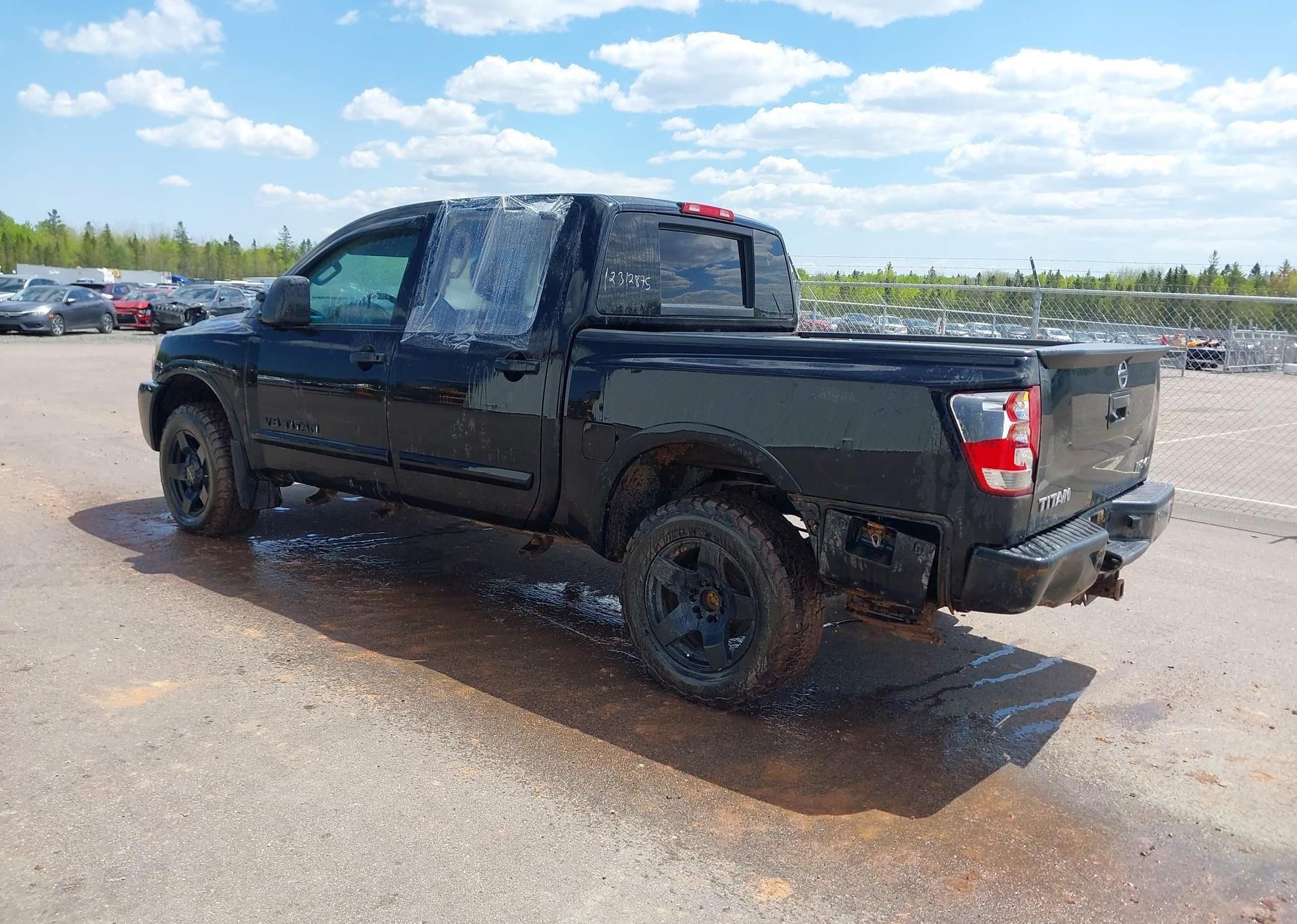 2014 NISSAN TITAN S