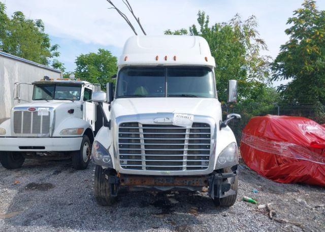2016 FREIGHTLINER CASCADIA 125