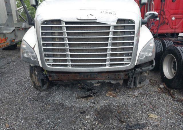 2016 FREIGHTLINER CASCADIA 125
