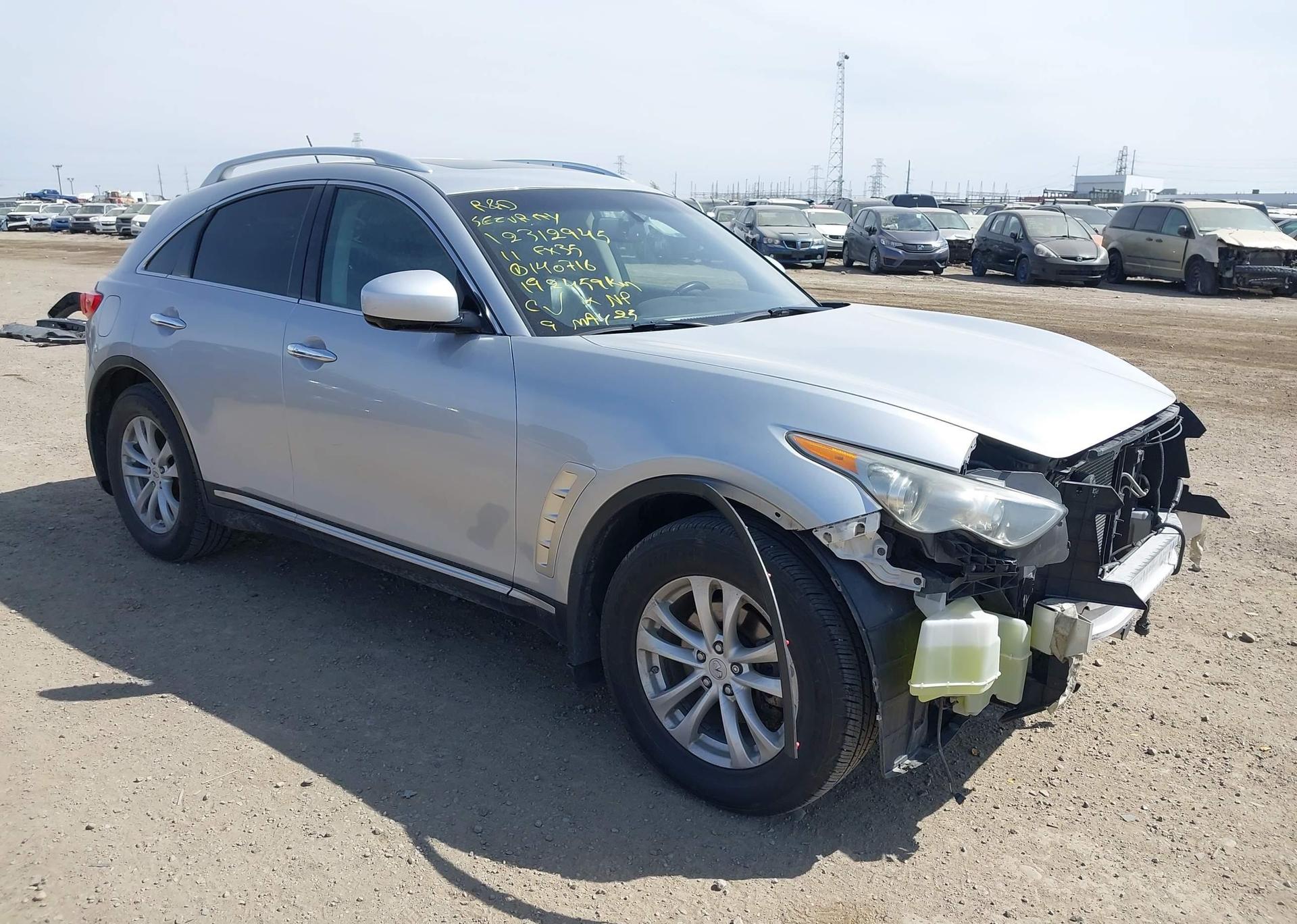 2011 INFINITI FX35