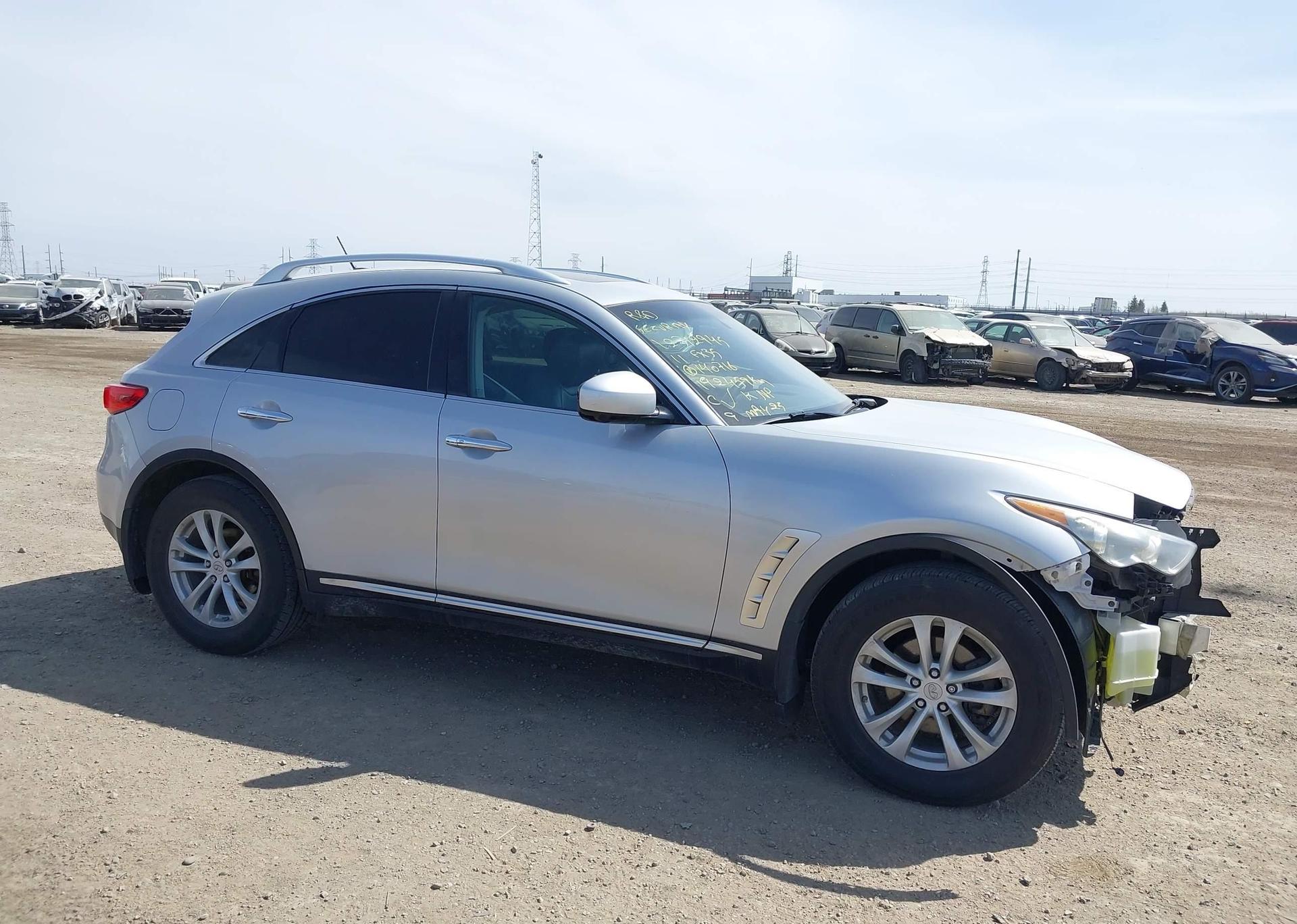 2011 INFINITI FX35