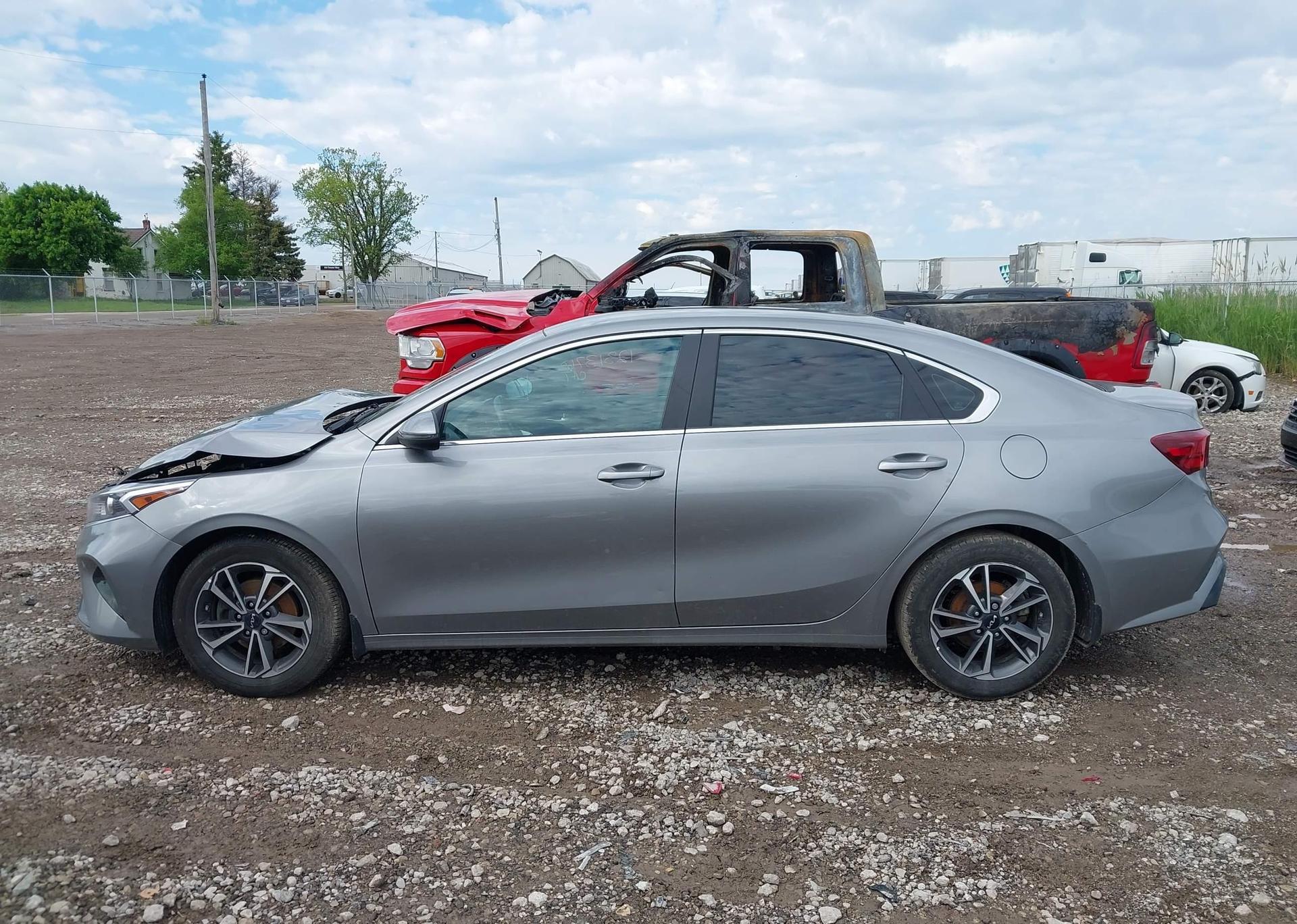 2022 KIA FORTE GT LINE