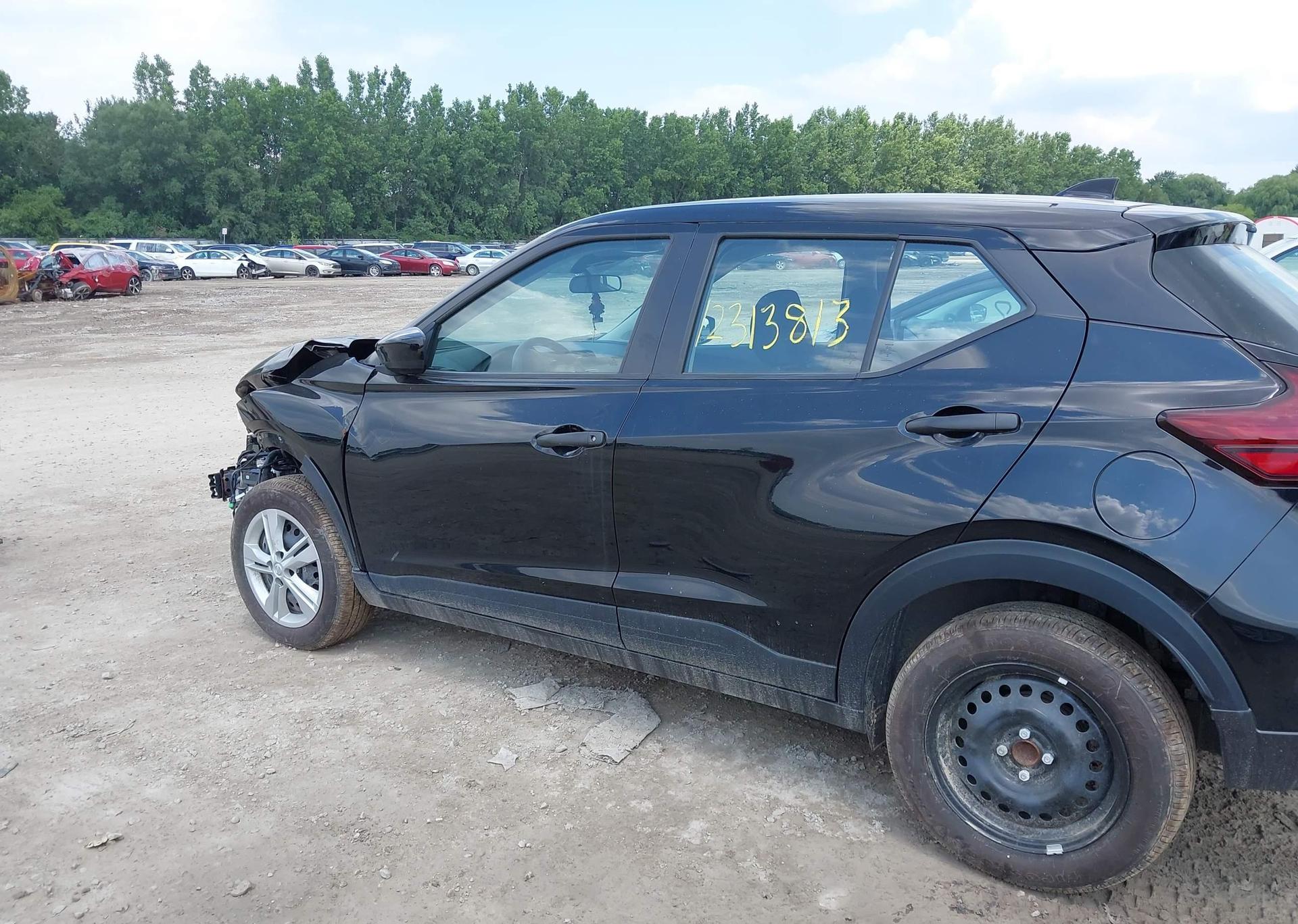 2025 NISSAN KICKS PLAY S