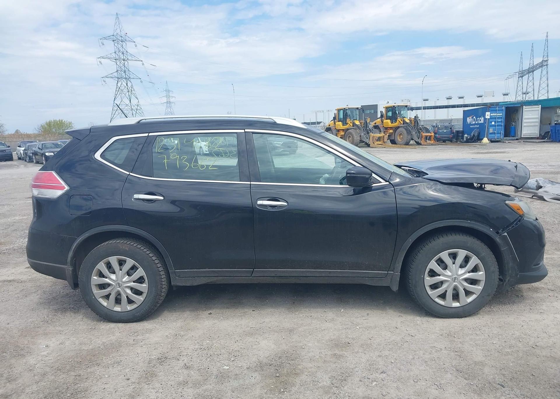 2016 NISSAN ROGUE