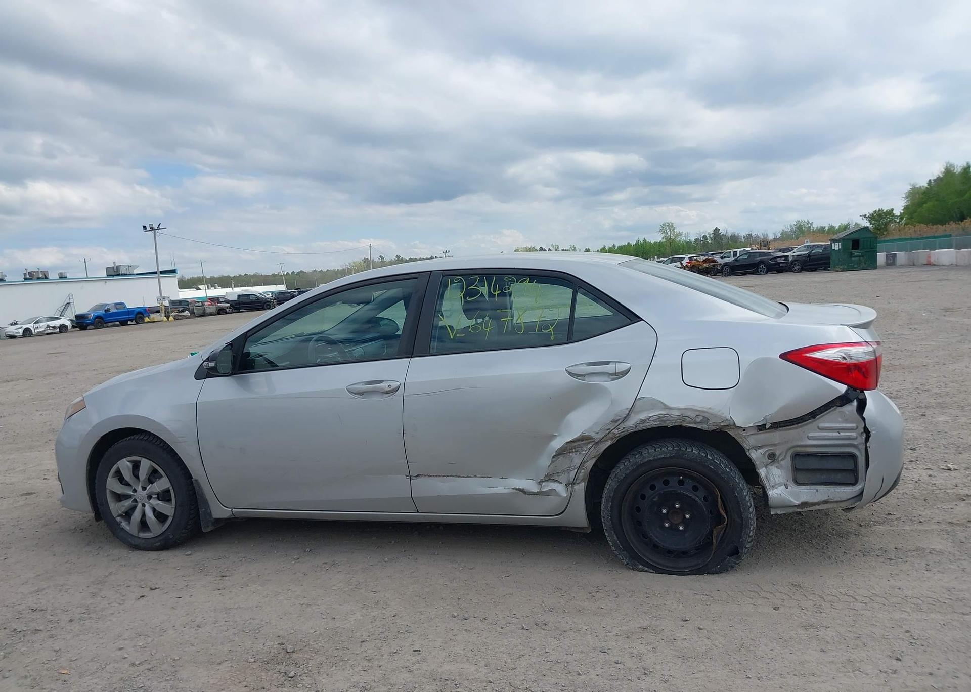 2016 TOYOTA COROLLA