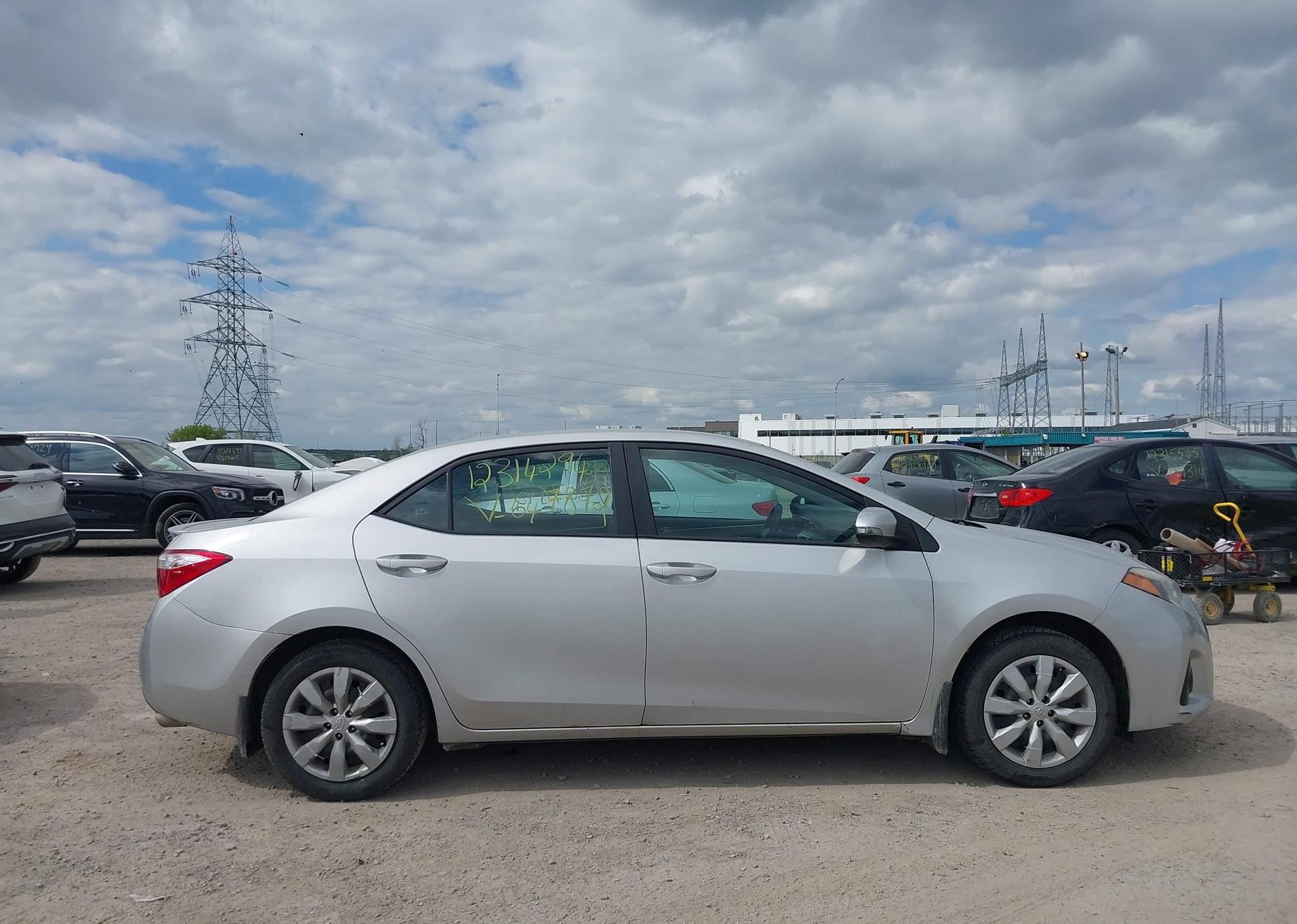 2016 TOYOTA COROLLA
