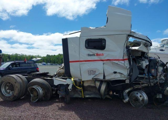 2021 VOLVO VNL