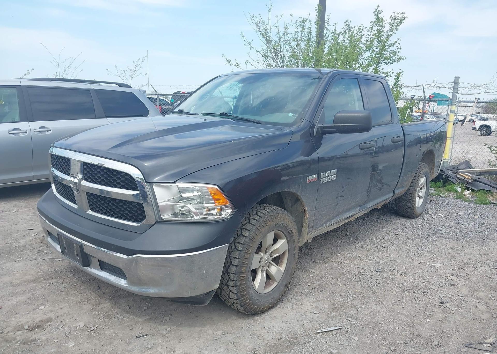 2016 RAM 1500 ST