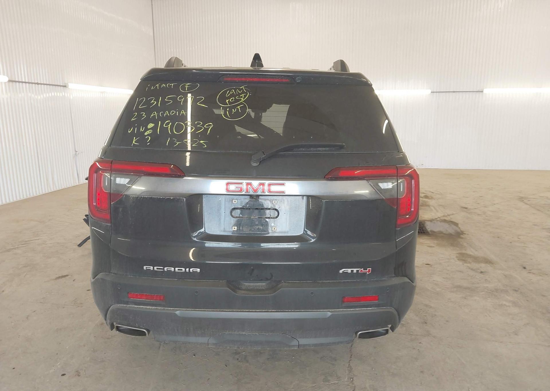 2023 GMC ACADIA