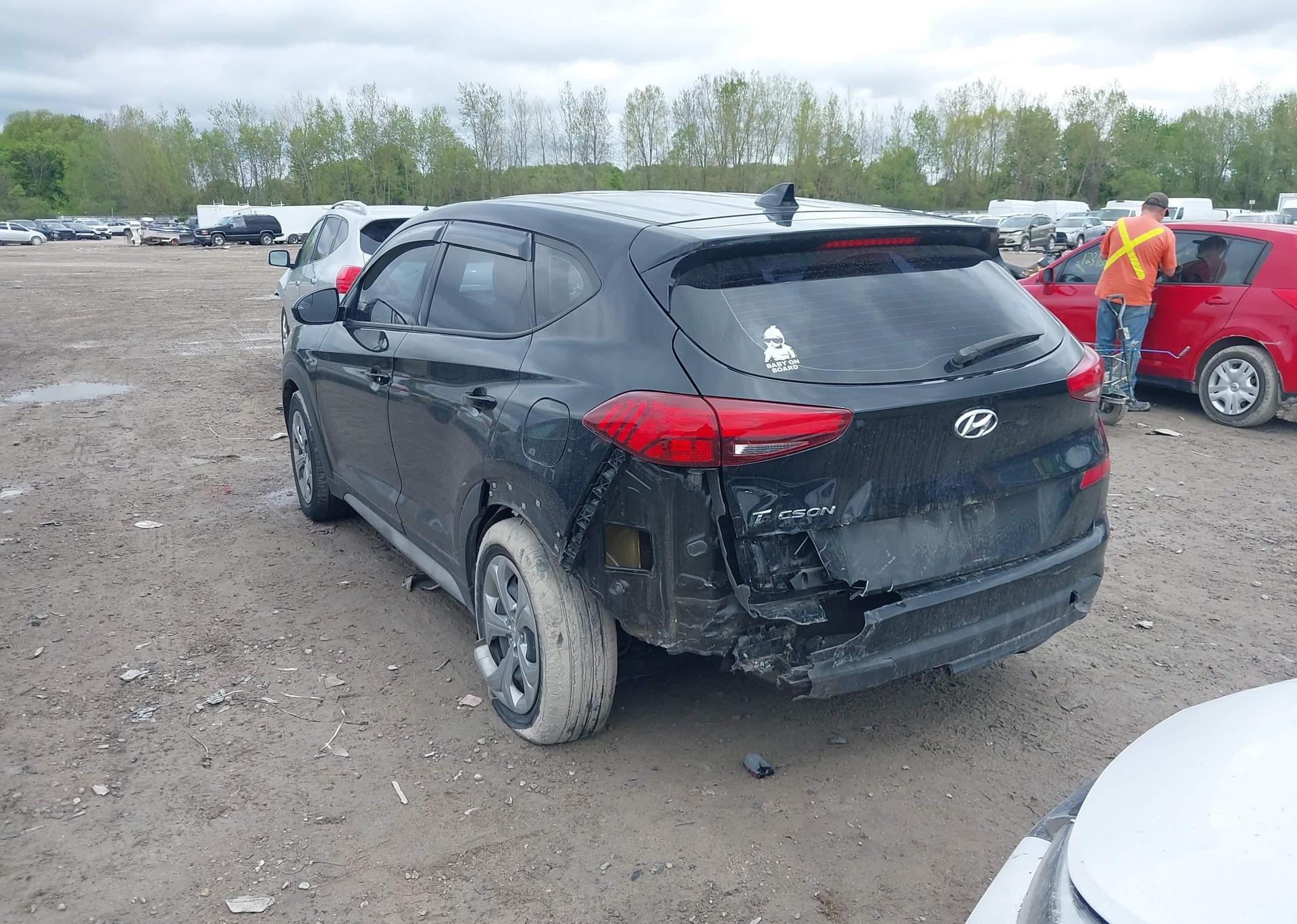 2019 HYUNDAI TUCSON SE