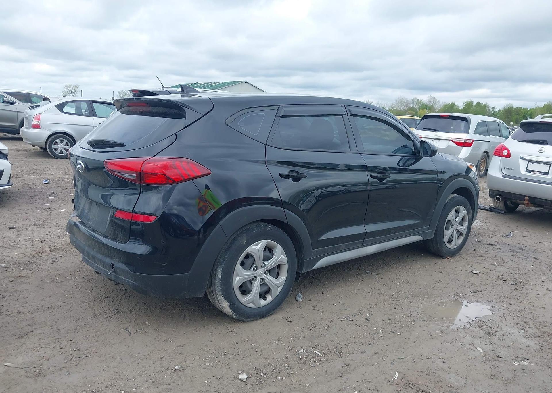 2019 HYUNDAI TUCSON SE