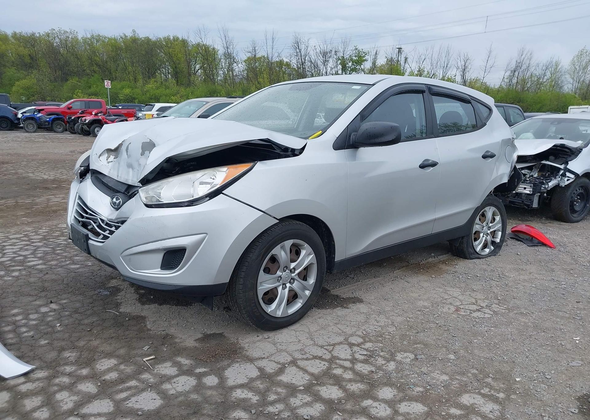 2011 HYUNDAI TUCSON GL