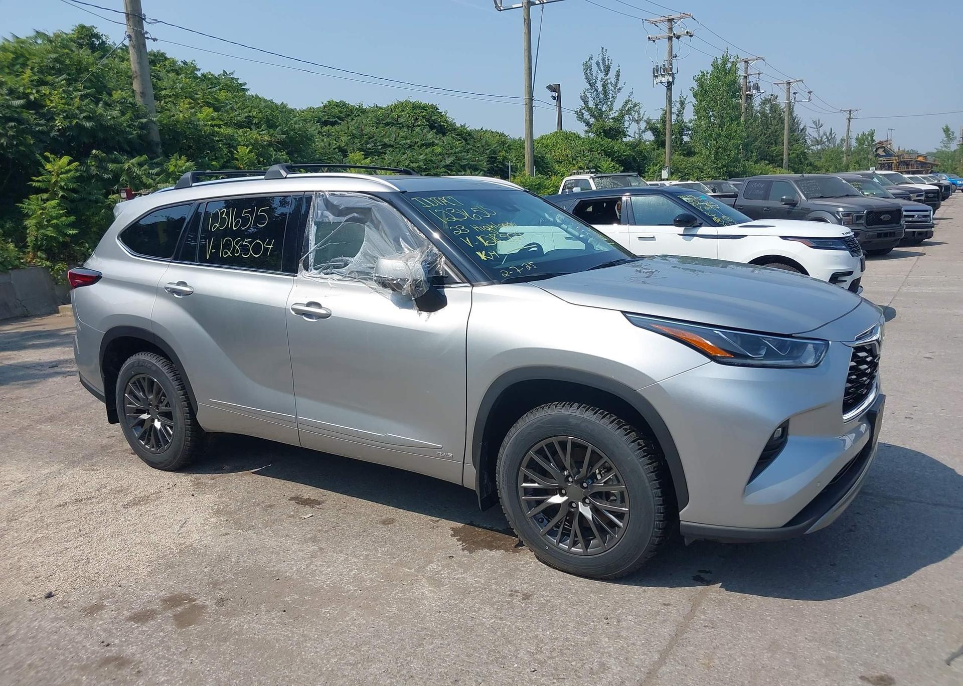 2023 TOYOTA HIGHLANDER