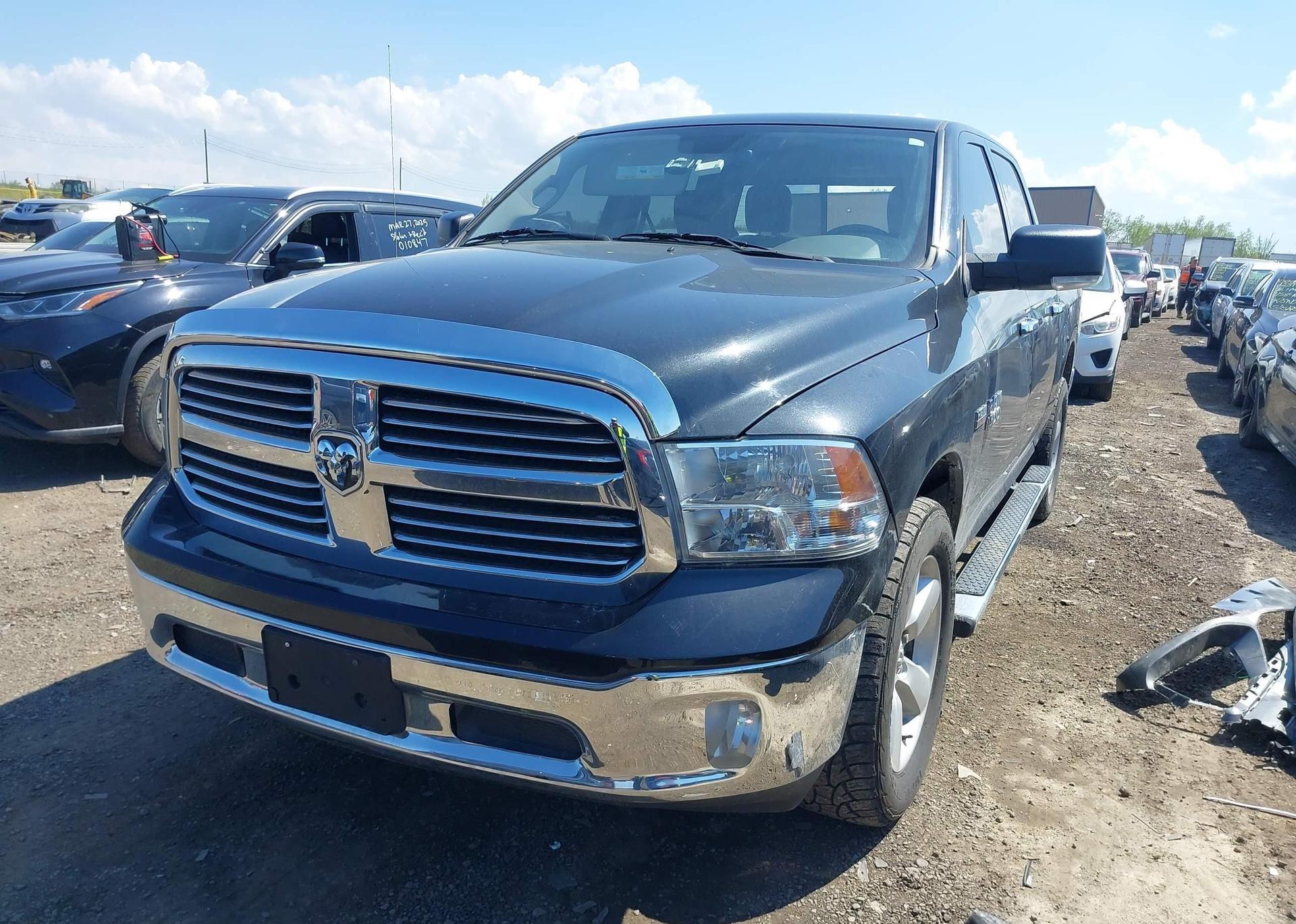 2017 RAM 1500 SLT