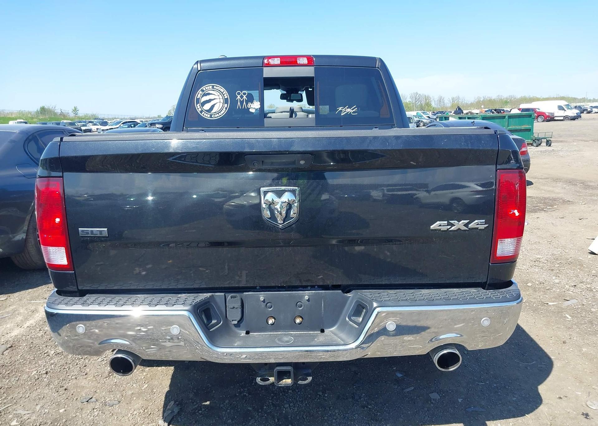 2017 RAM 1500 SLT