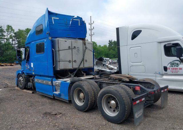 2018 VOLVO VNL