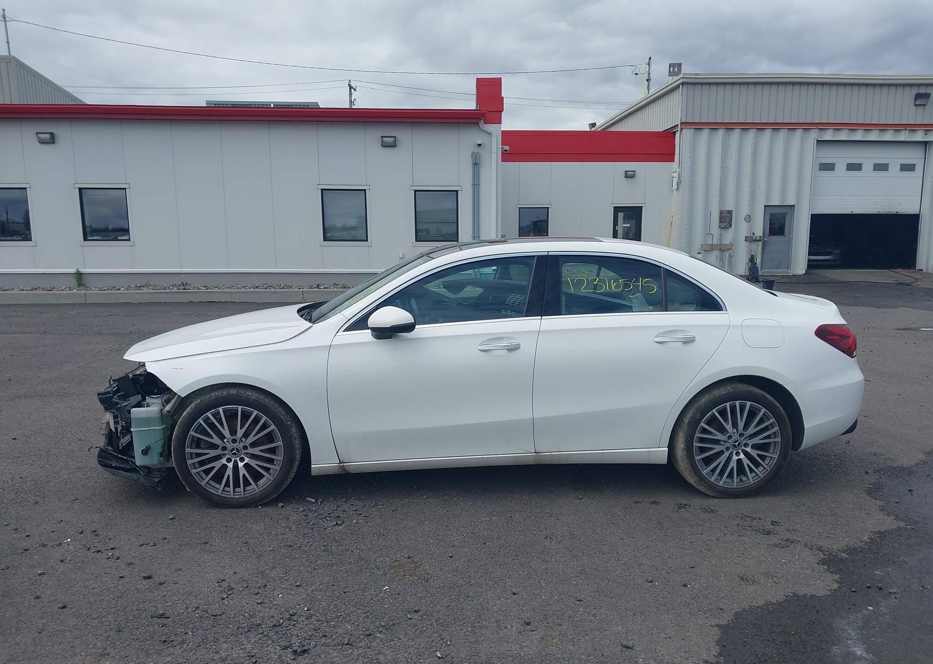 2022 MERCEDES-BENZ A 220 4MATIC