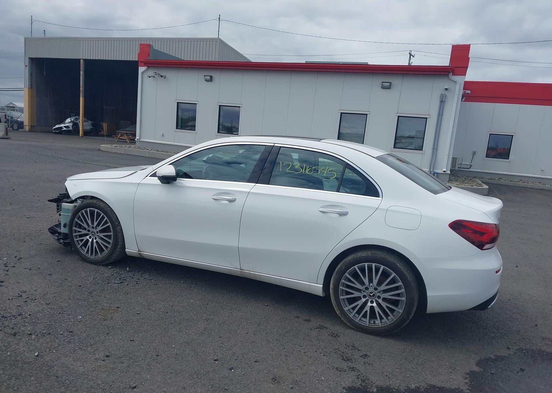 2022 MERCEDES-BENZ A 220 4MATIC