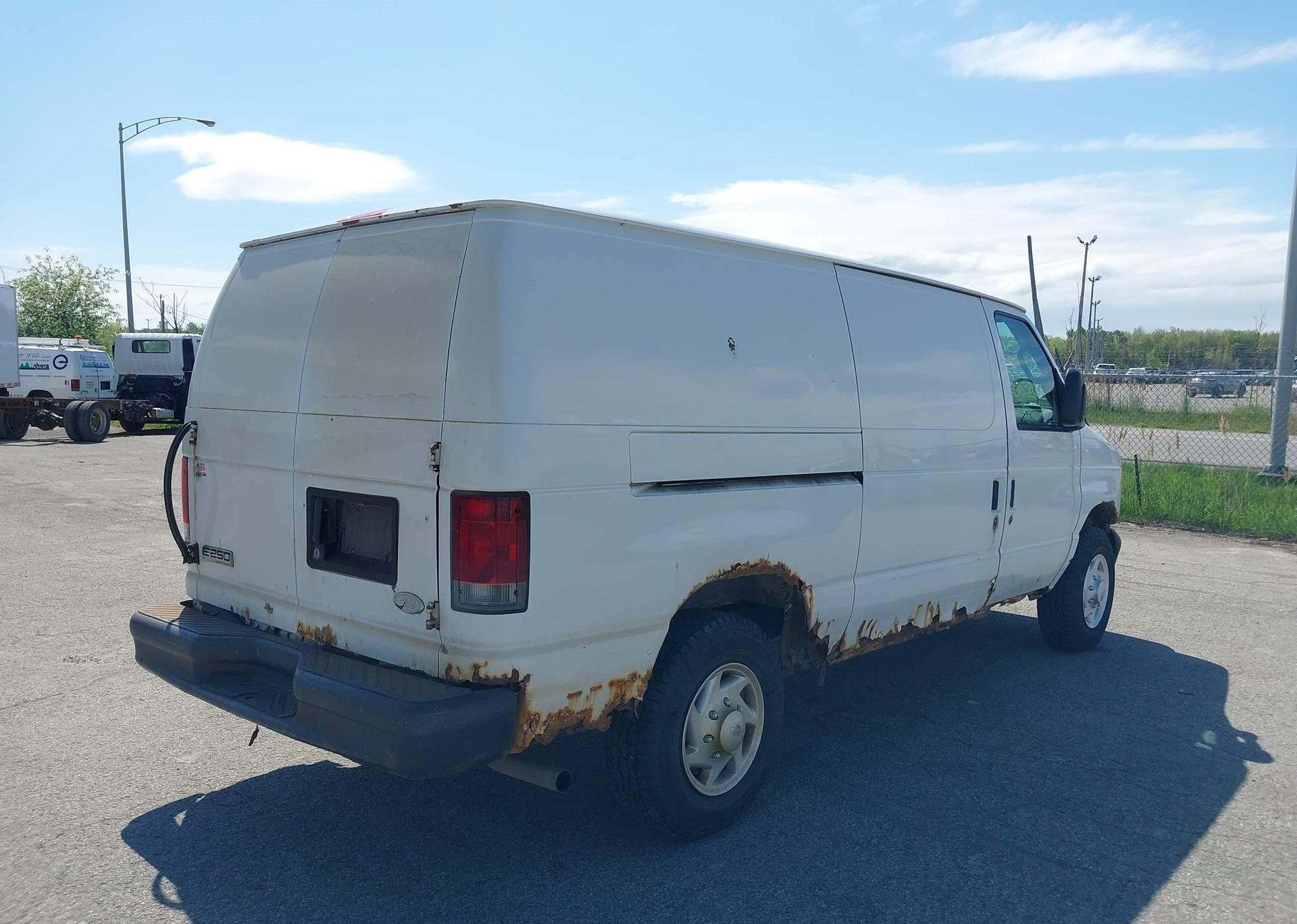 2007 FORD E-250 COMMERCIAL