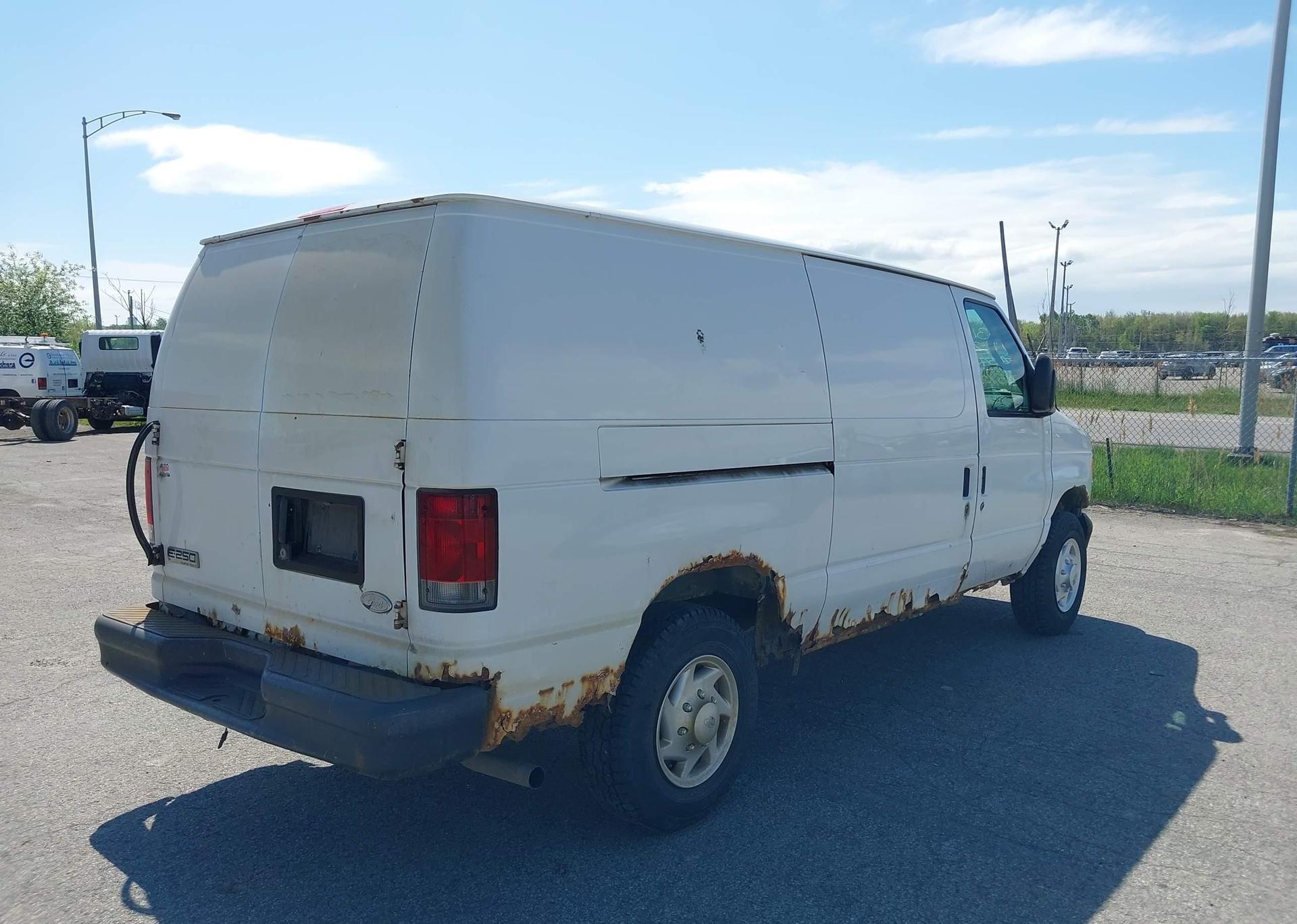 2007 FORD E-250 COMMERCIAL