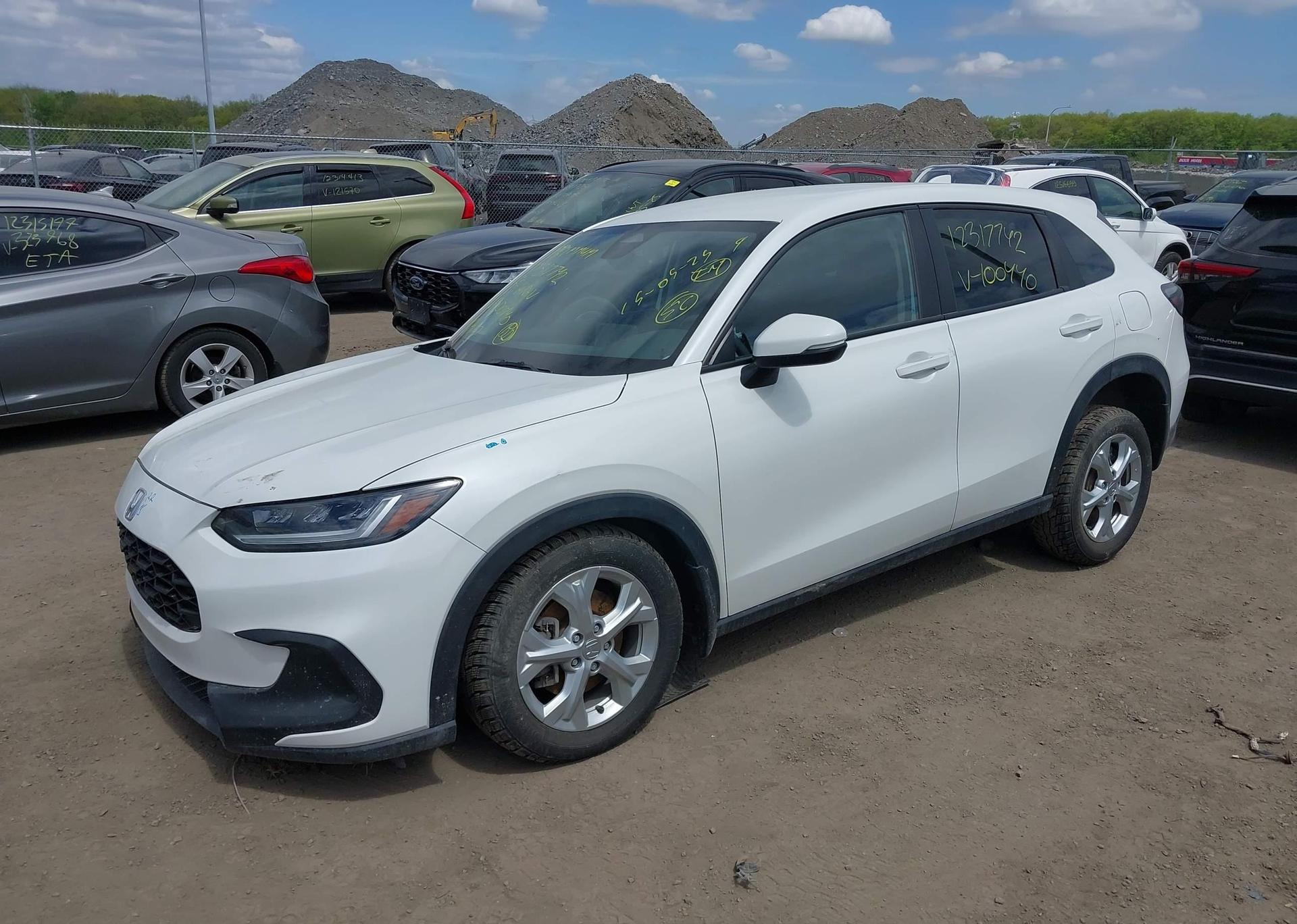 2023 HONDA HR-V LX
