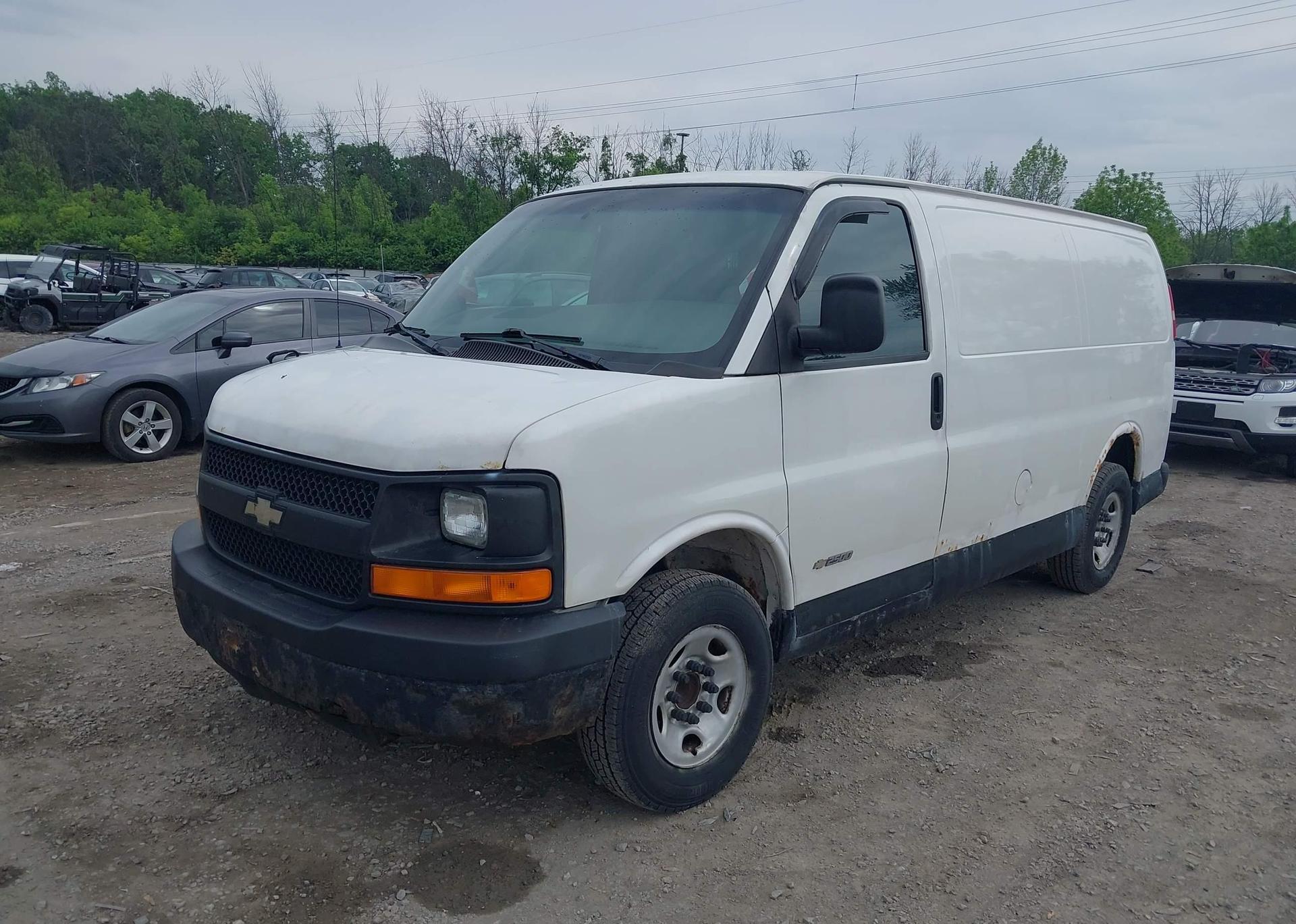 2004 CHEVROLET EXPRESS G2500