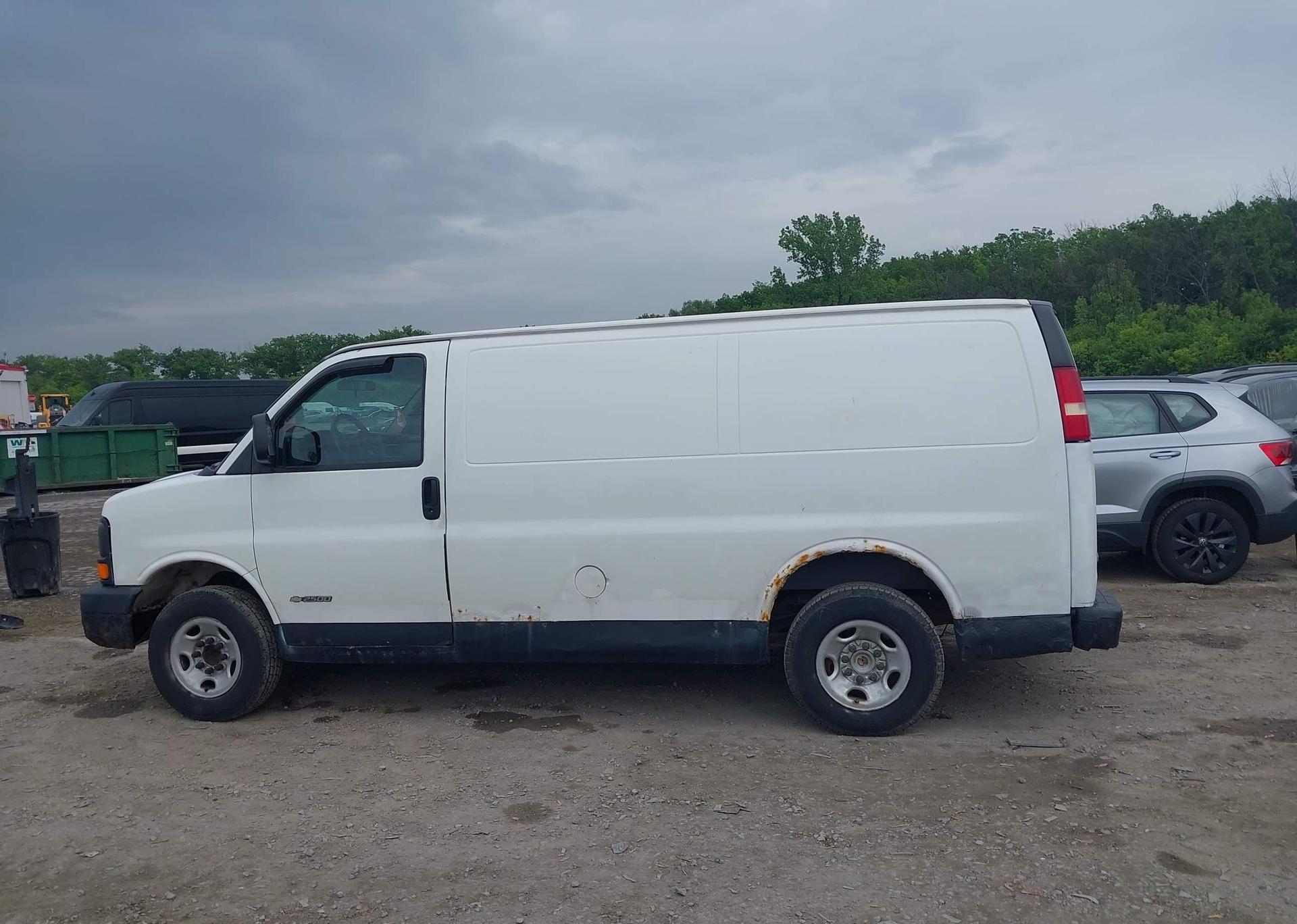 2004 CHEVROLET EXPRESS G2500