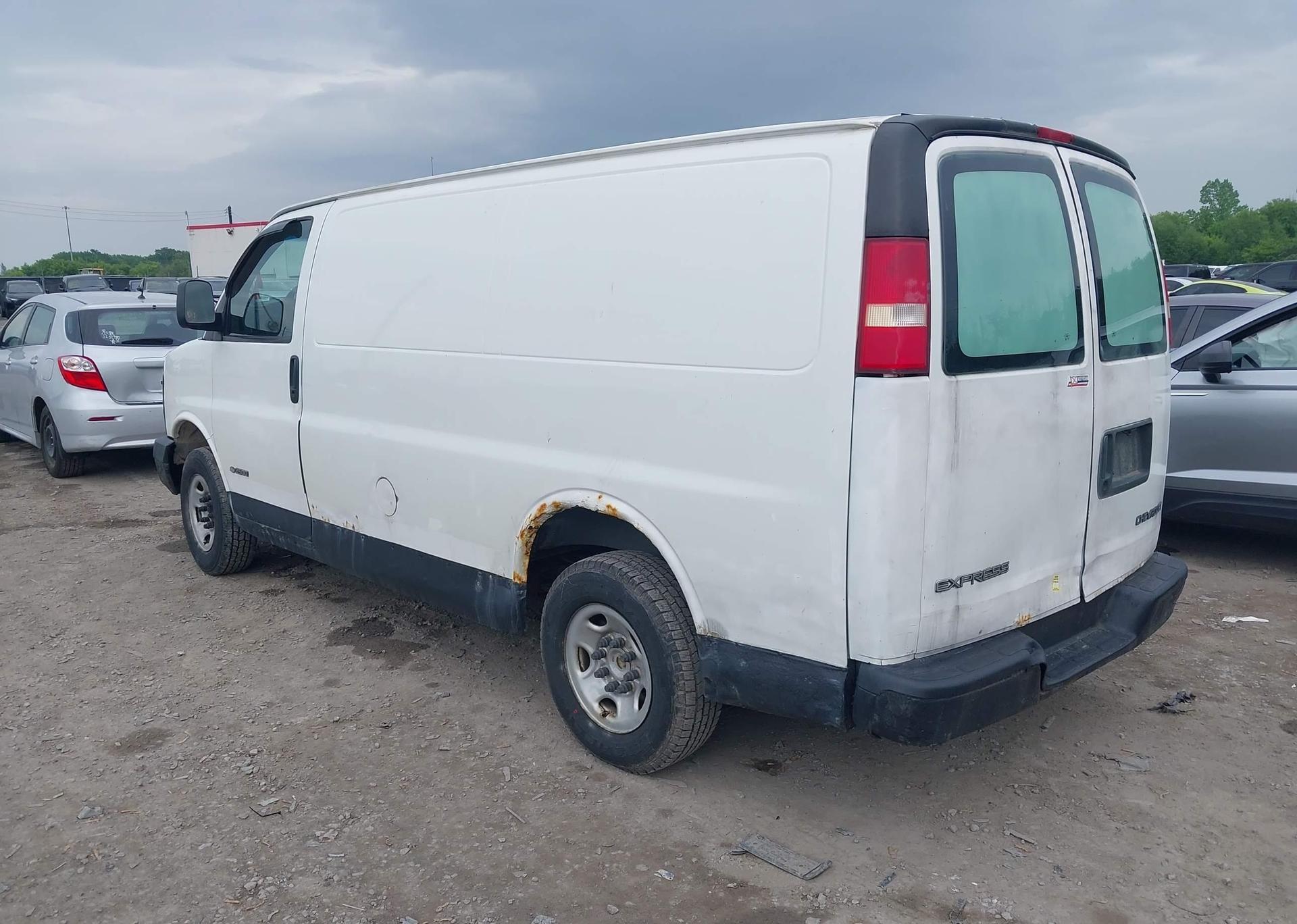 2004 CHEVROLET EXPRESS G2500