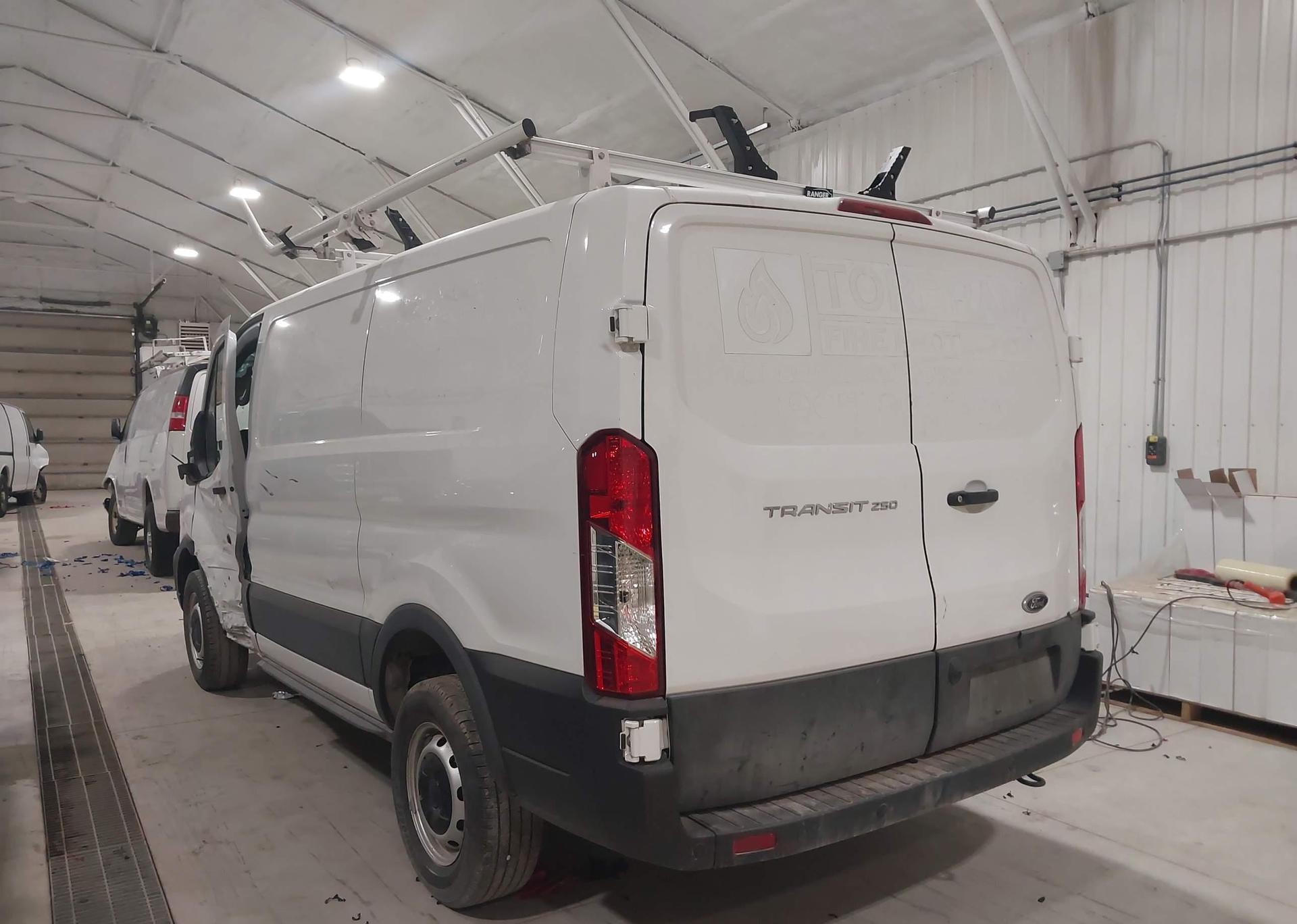 2023 FORD TRANSIT-250 CARGO