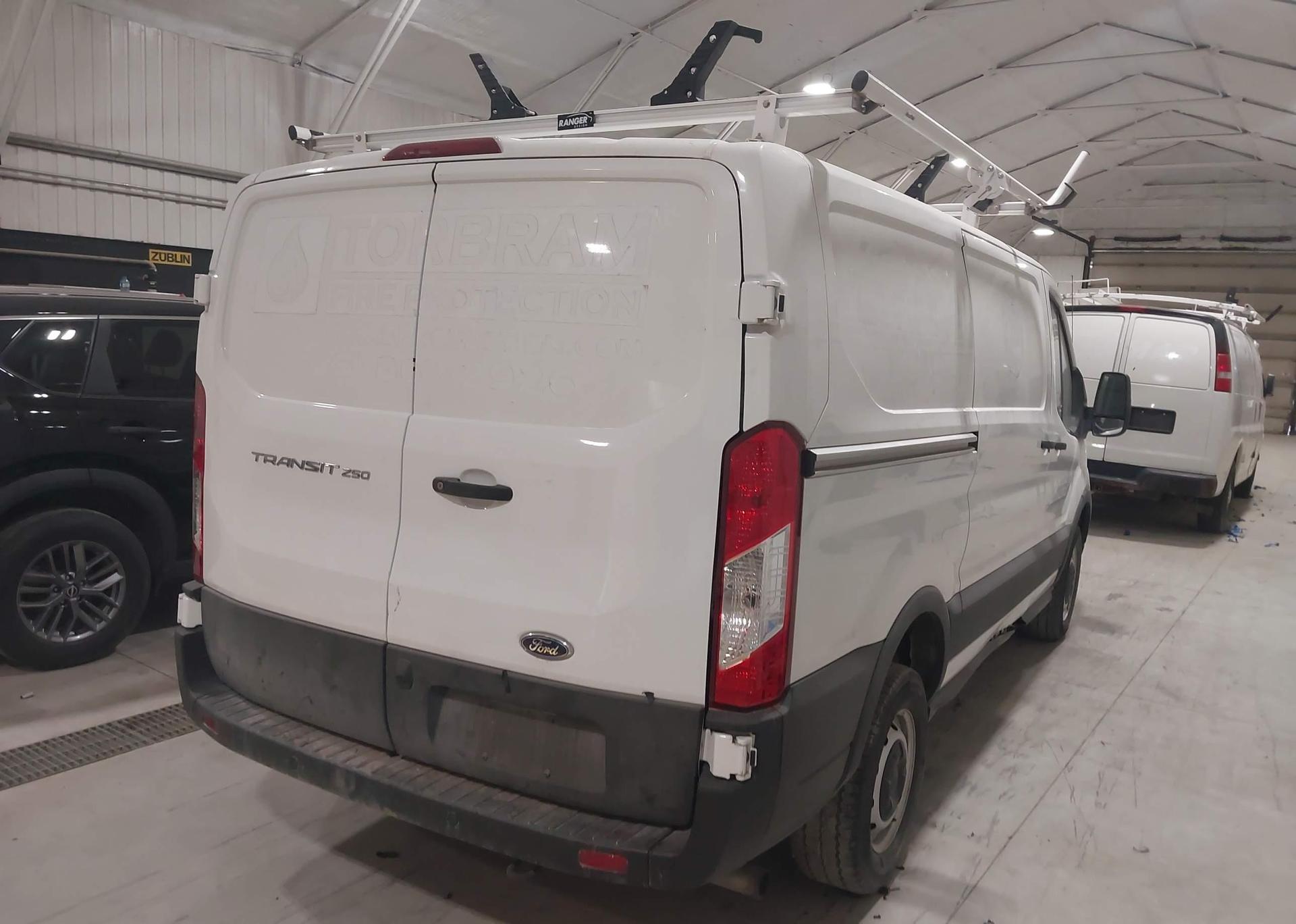 2023 FORD TRANSIT-250 CARGO