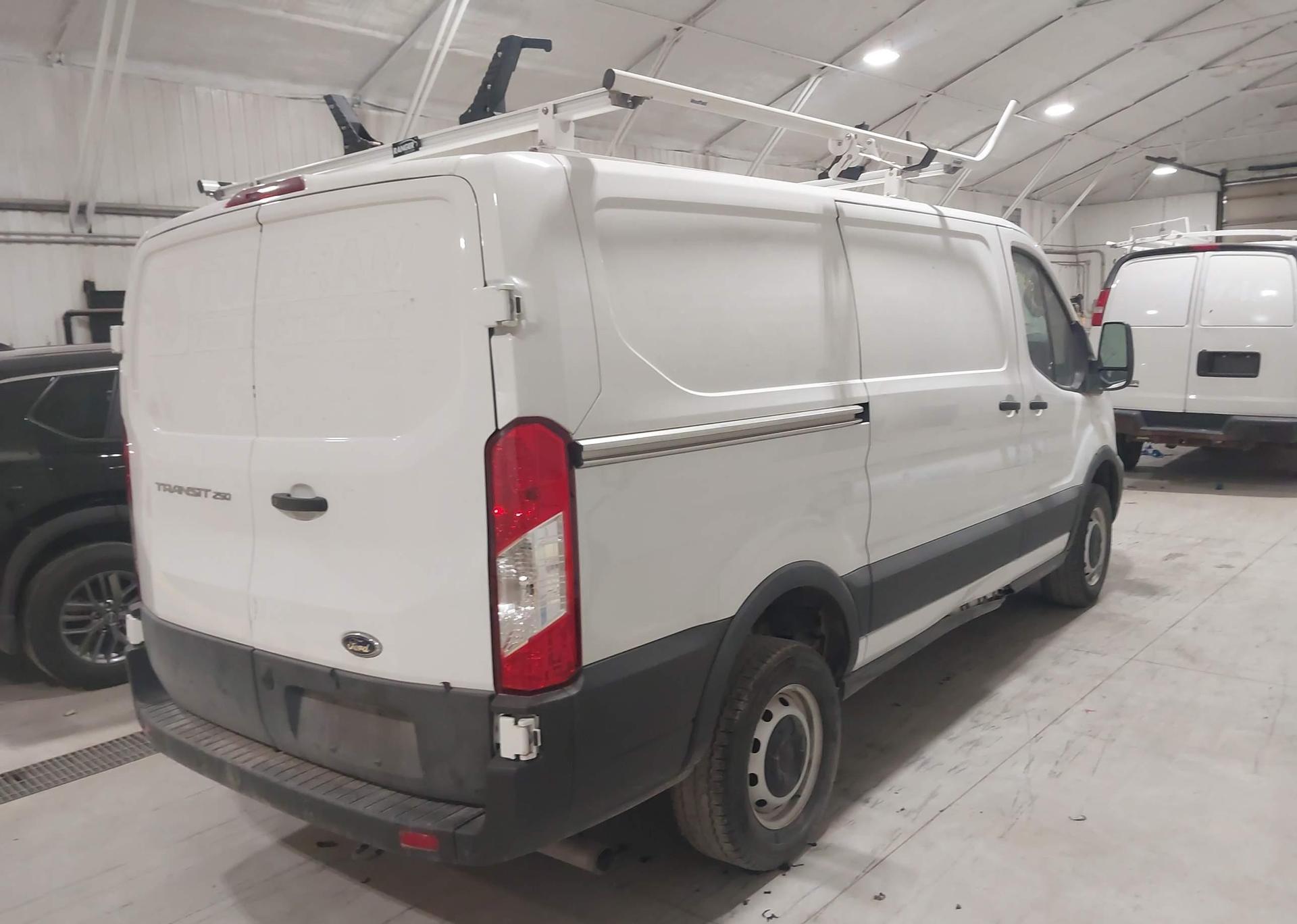 2023 FORD TRANSIT-250 CARGO