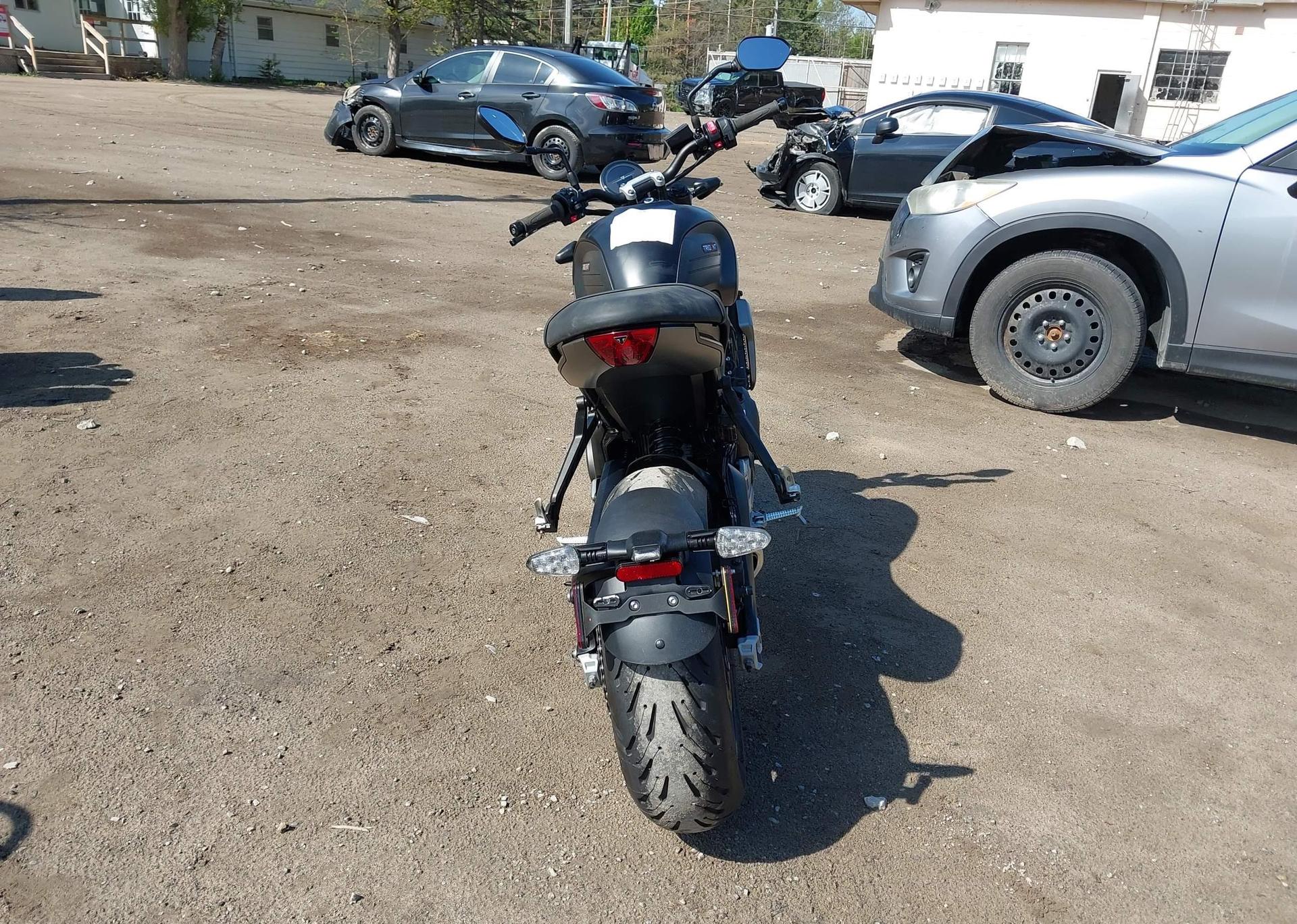 2022 TRIUMPH MOTORCYCLE TRIDENT 660