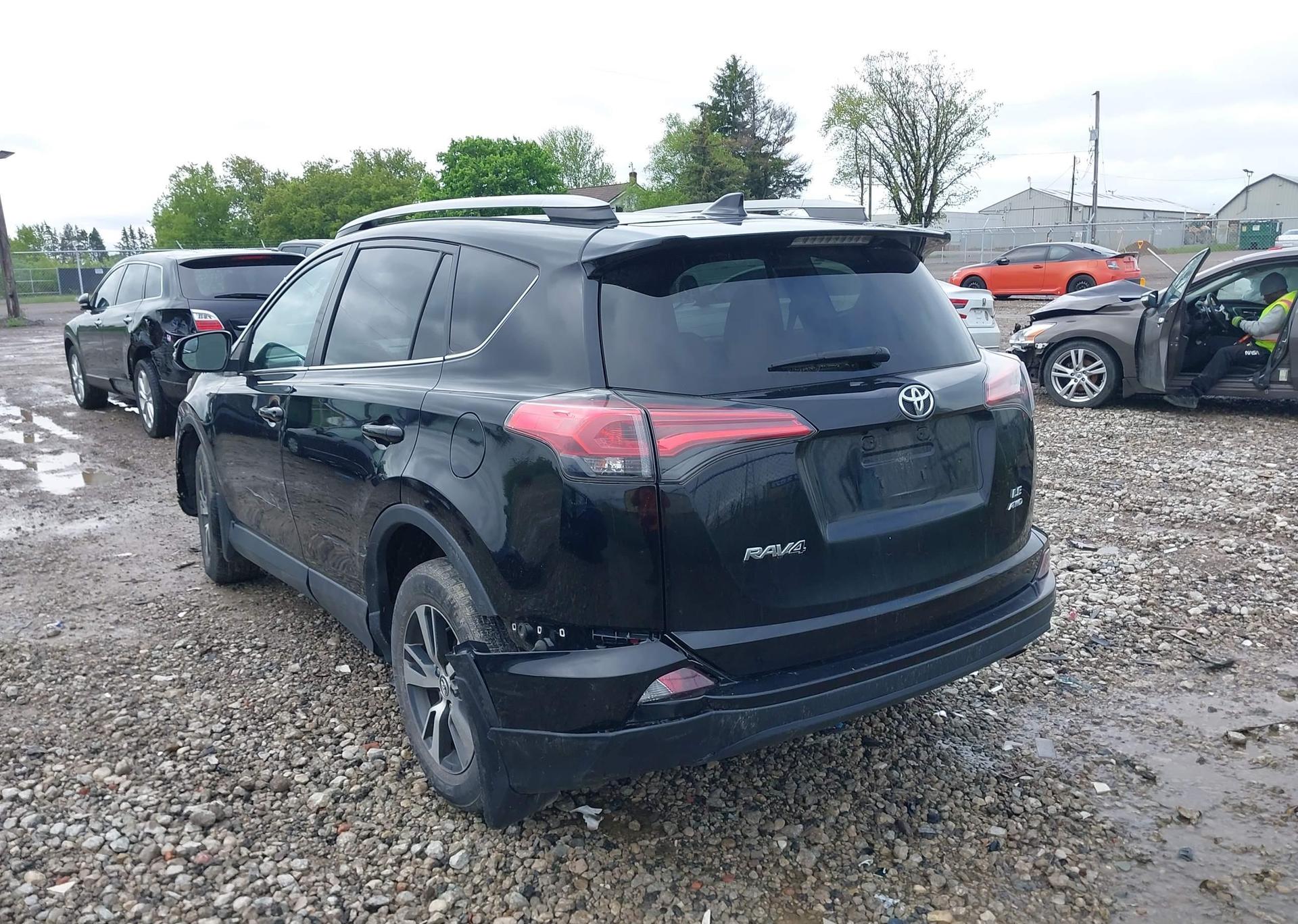 2018 TOYOTA RAV4 LE
