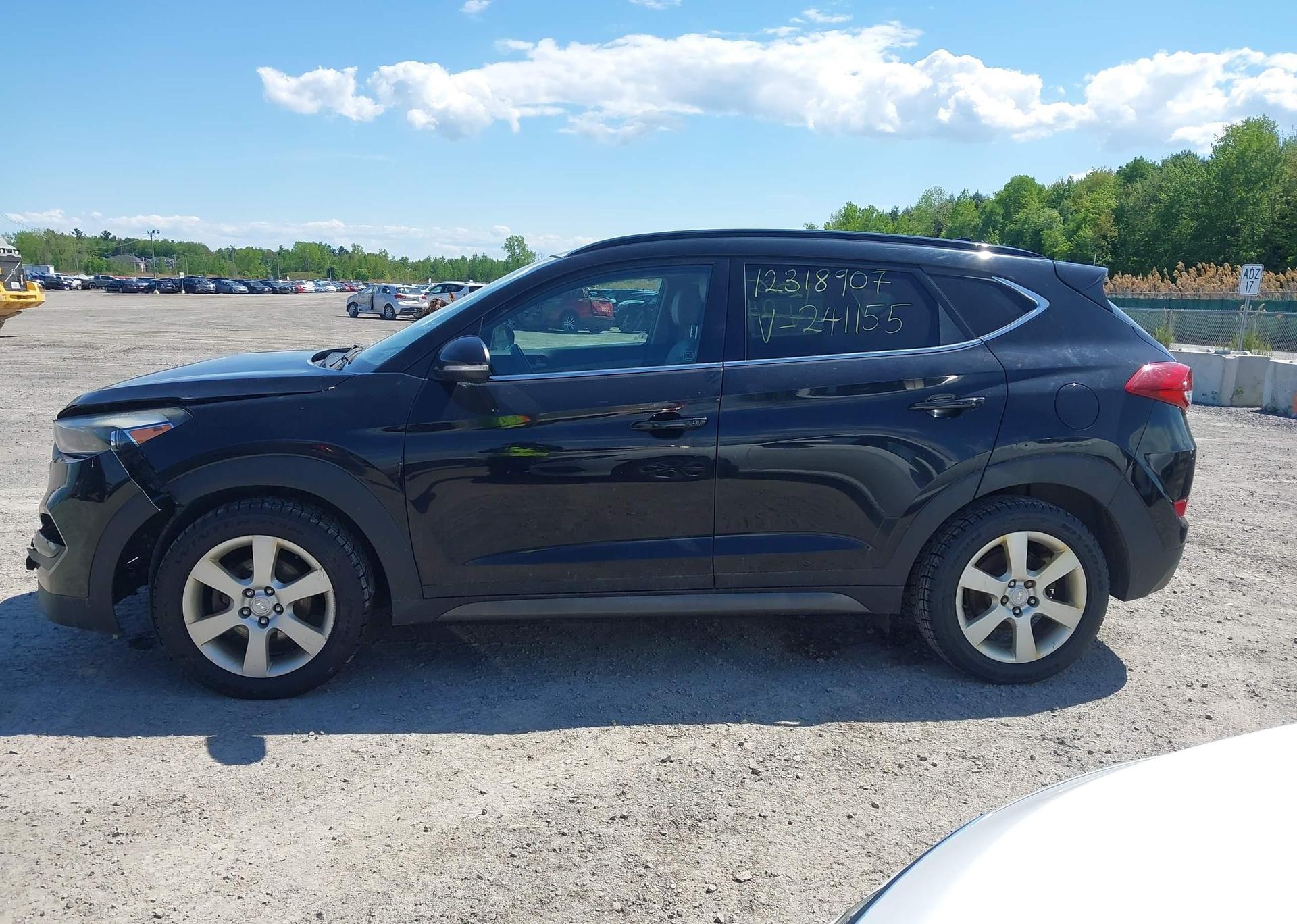 2016 HYUNDAI TUCSON