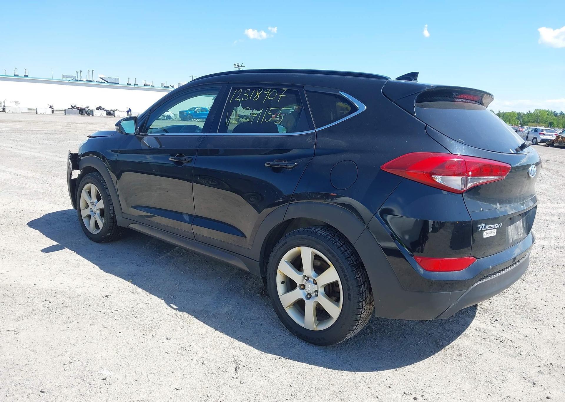 2016 HYUNDAI TUCSON