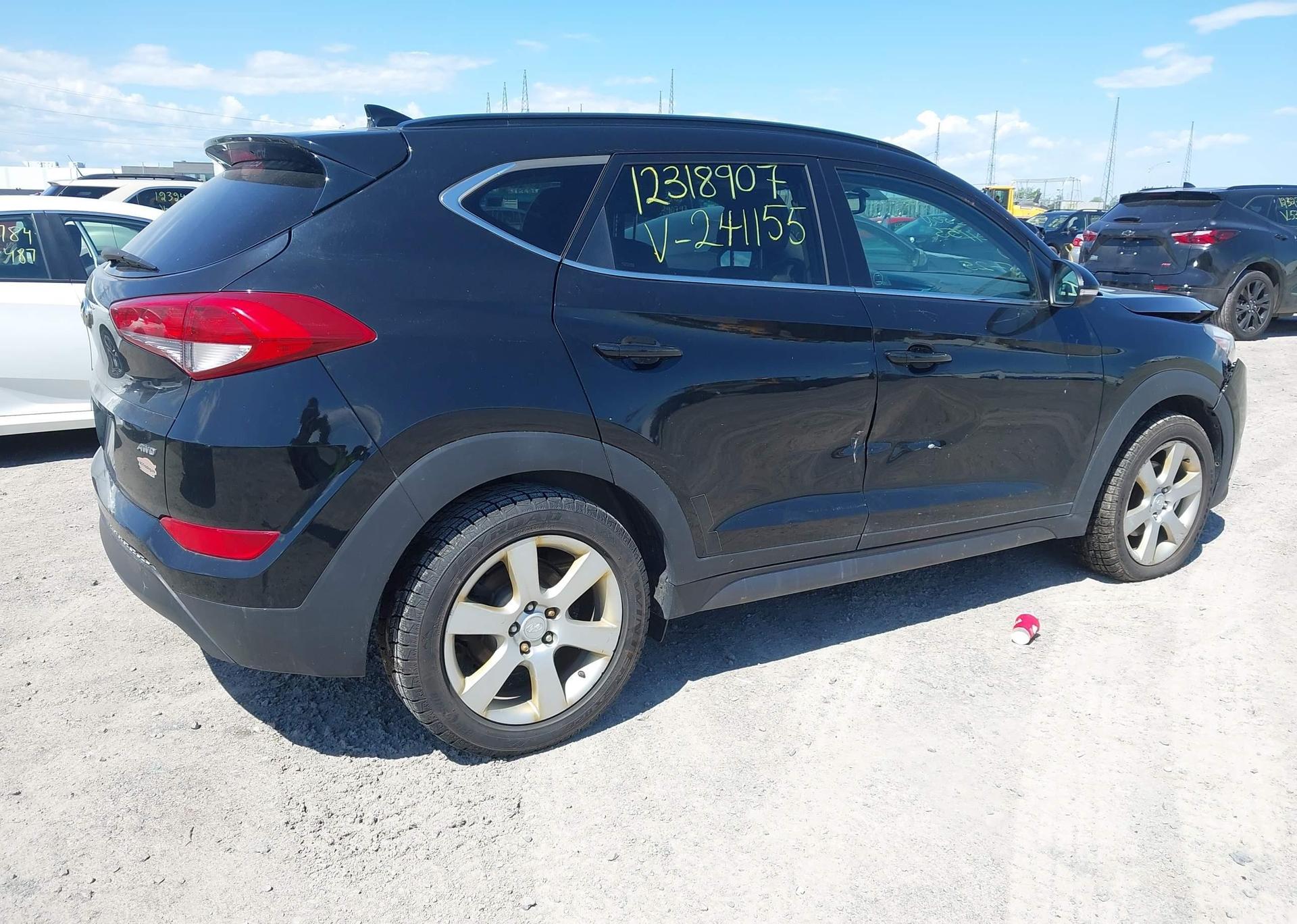 2016 HYUNDAI TUCSON