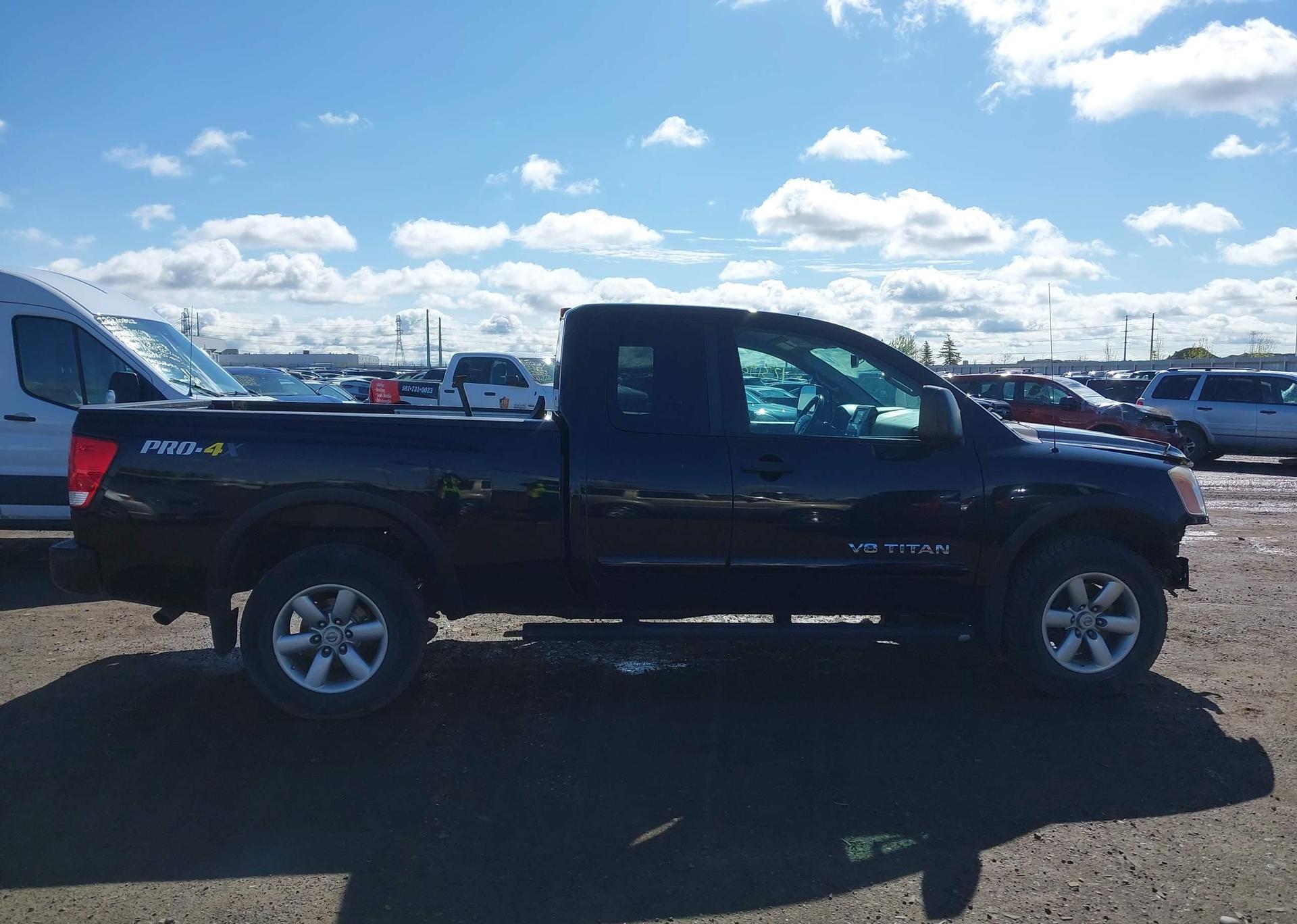 2015 NISSAN TITAN S
