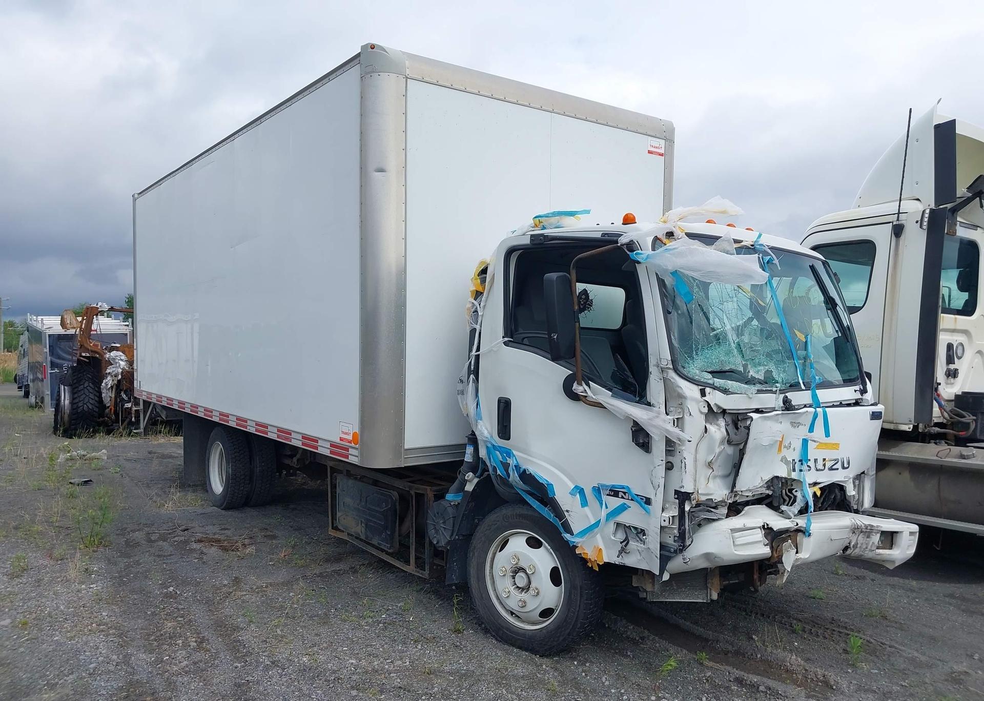 2019 ISUZU NRR