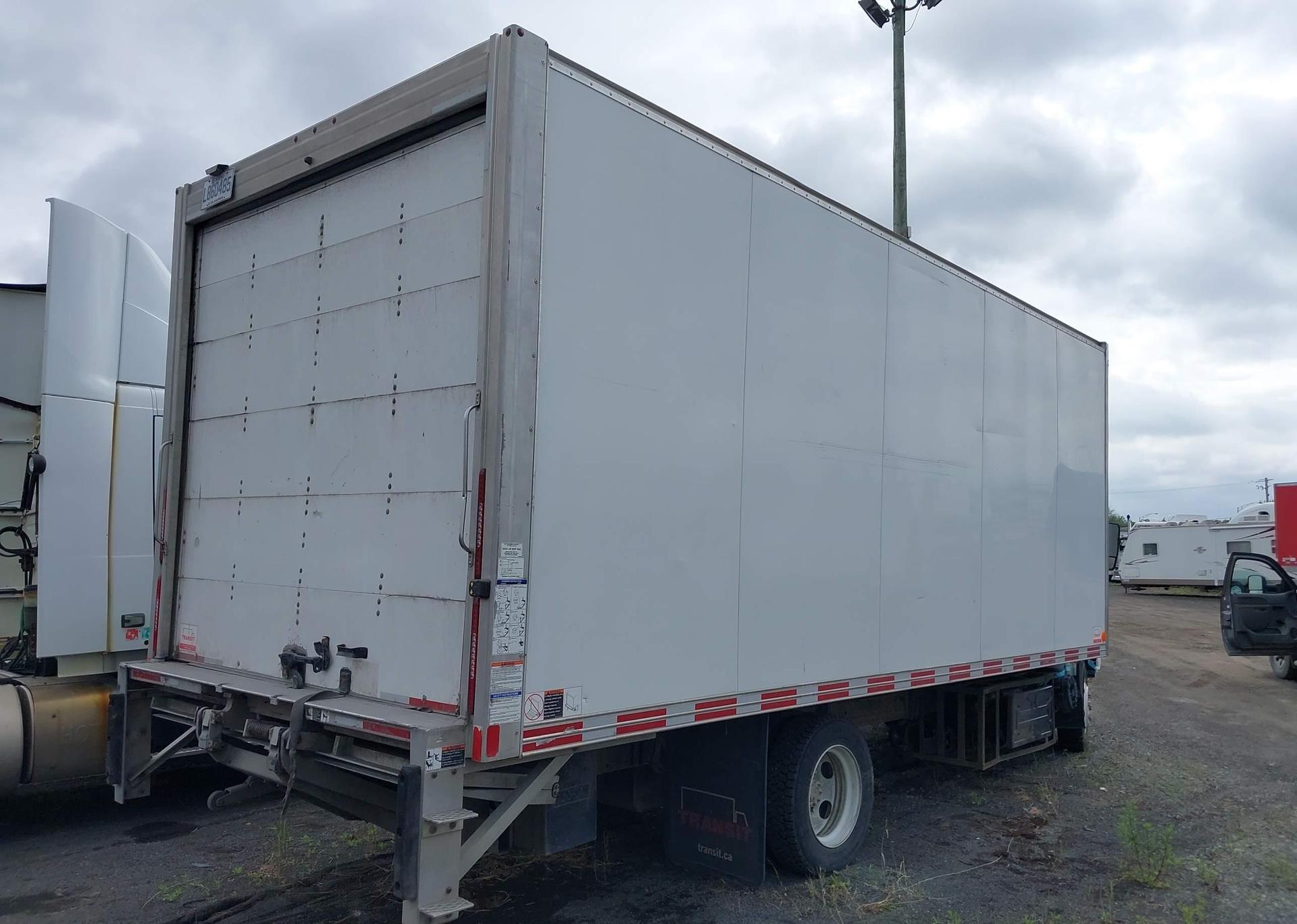 2019 ISUZU NRR