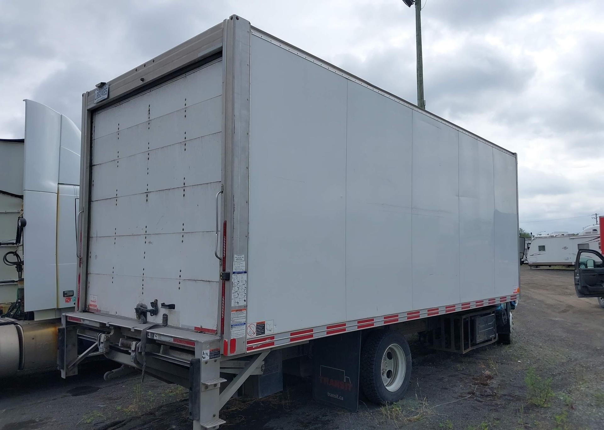 2019 ISUZU NRR