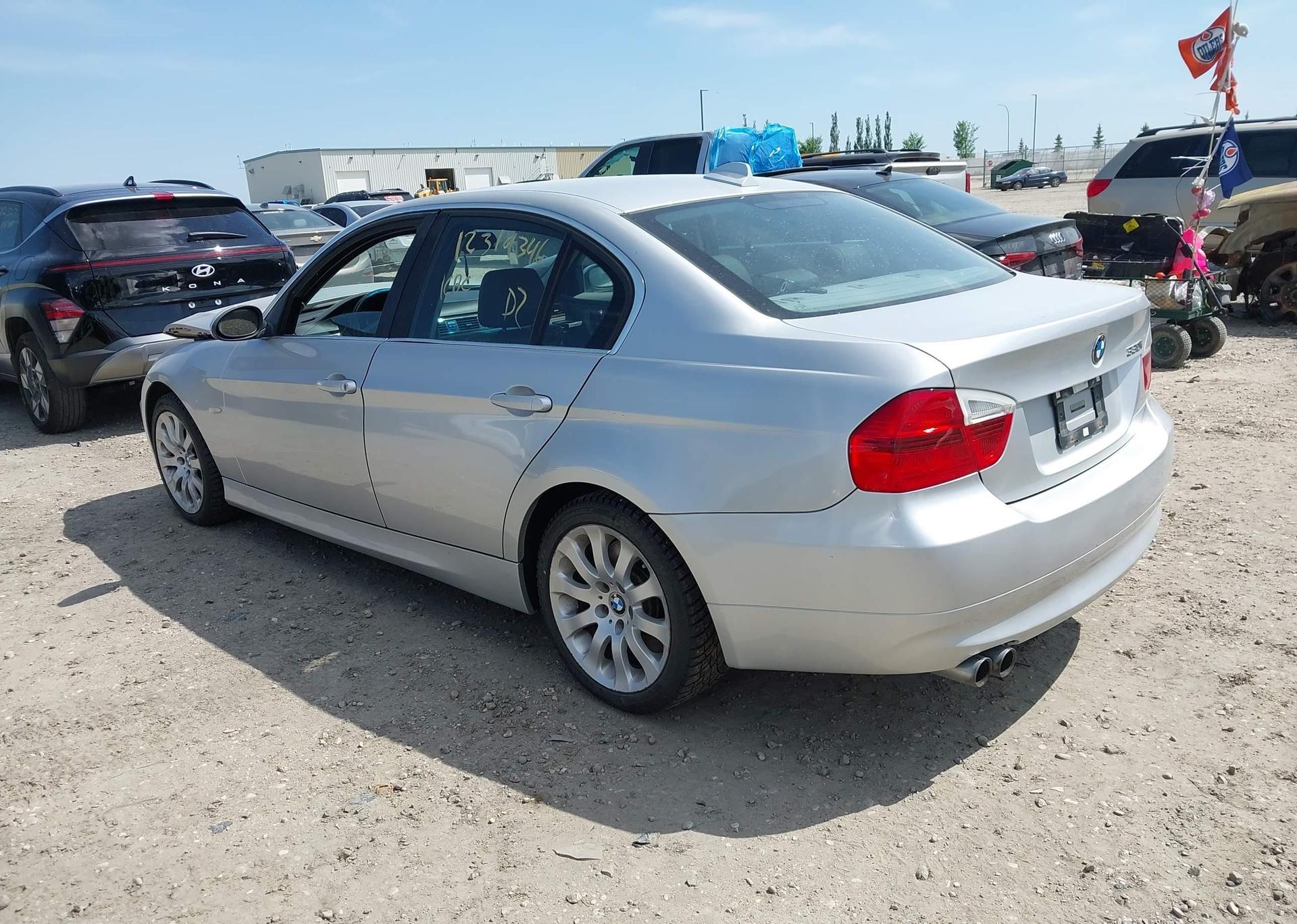 2006 BMW 330 I