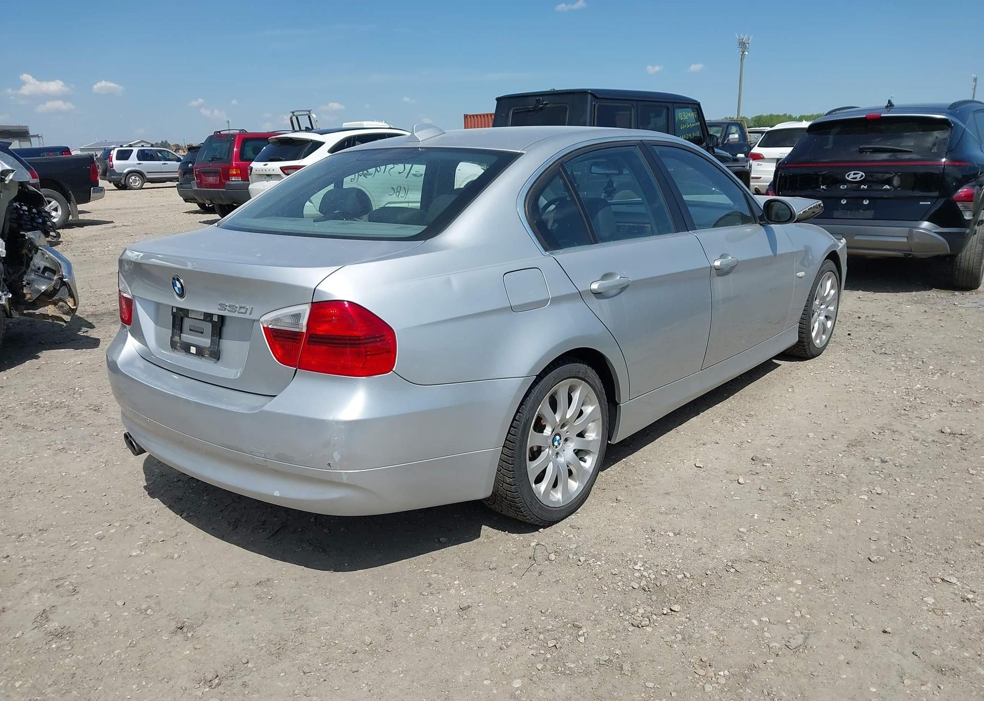 2006 BMW 330 I